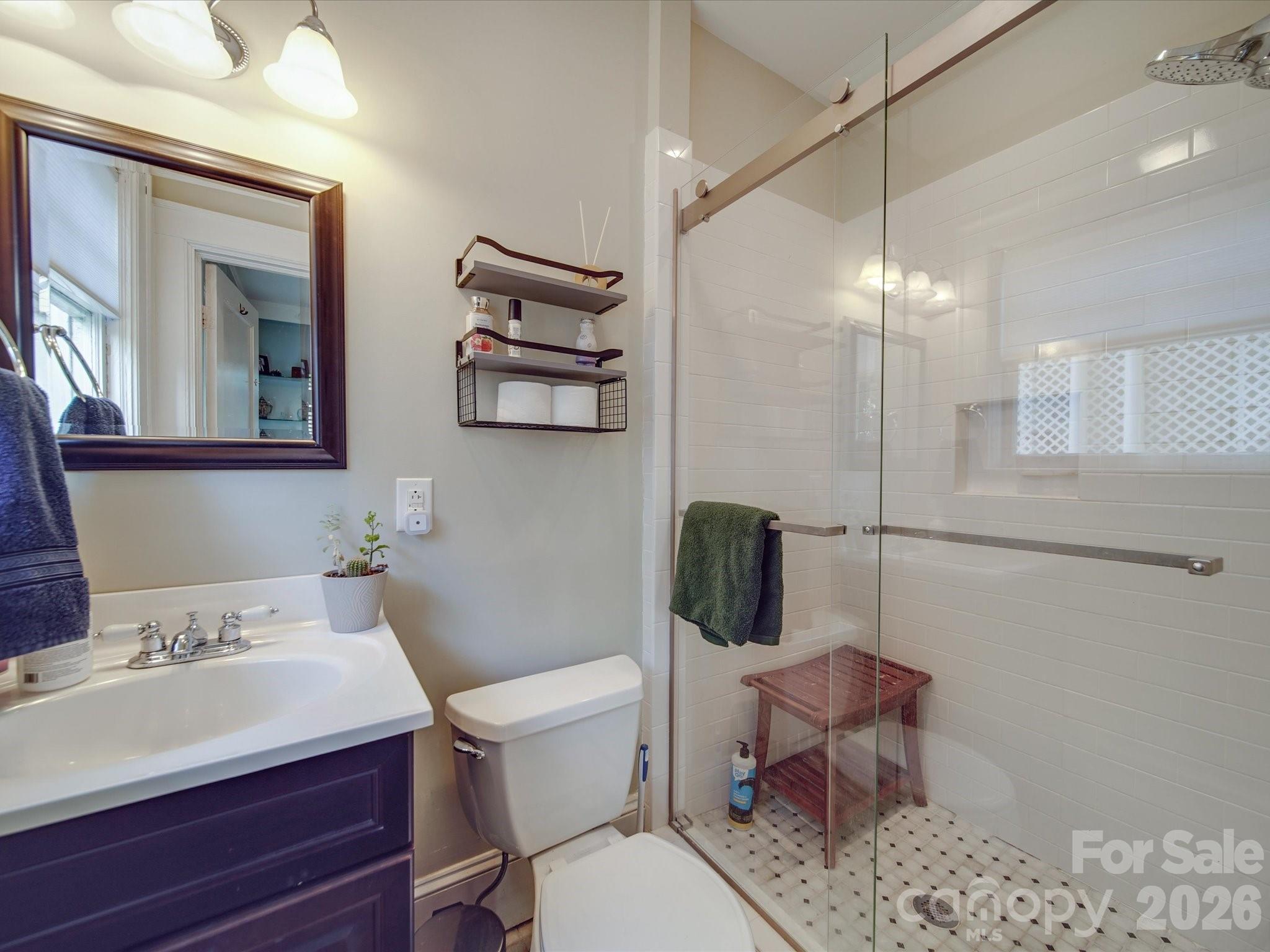 907 Edgewood Circle — Gastonia