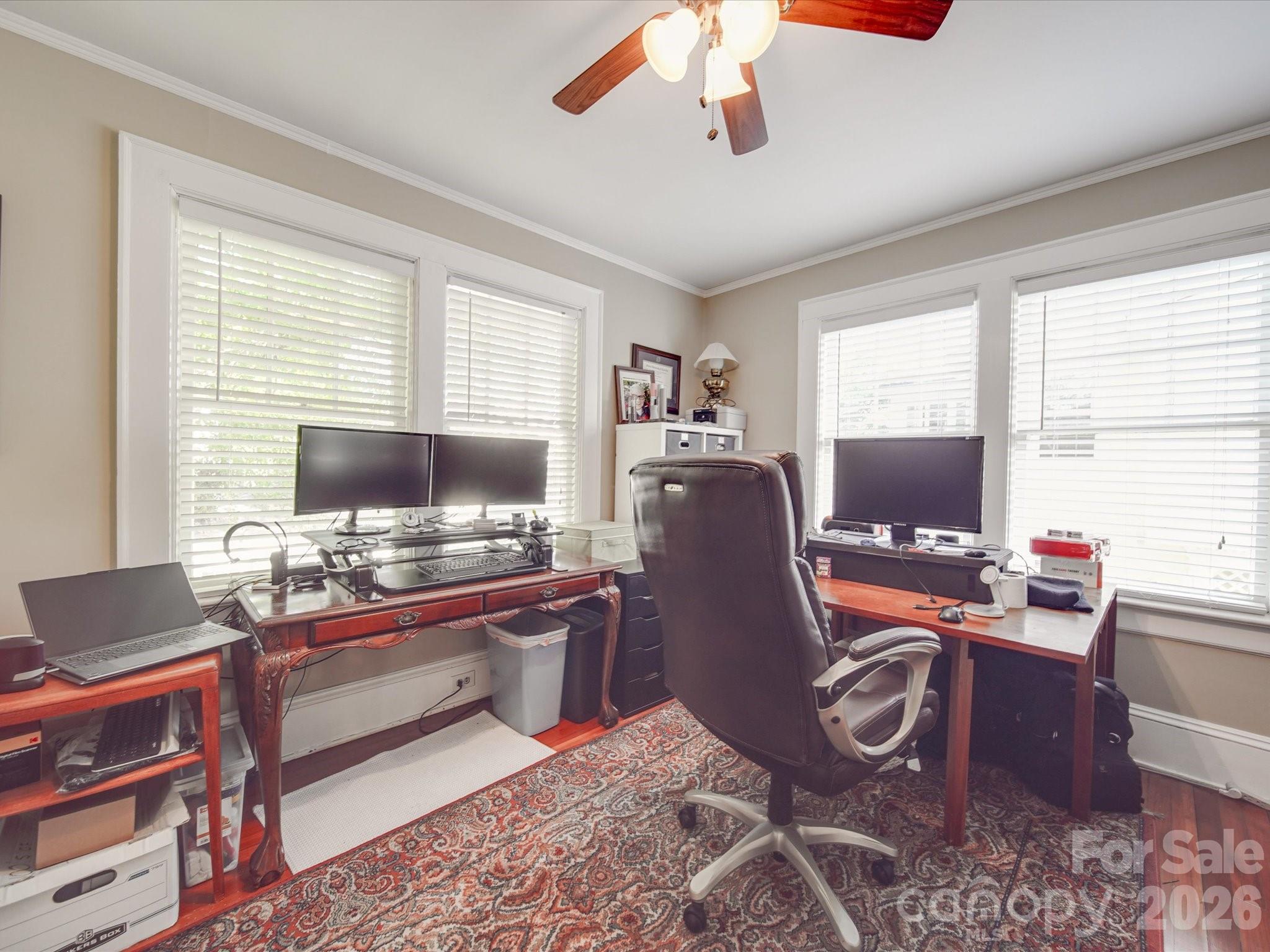 907 Edgewood Circle — Gastonia