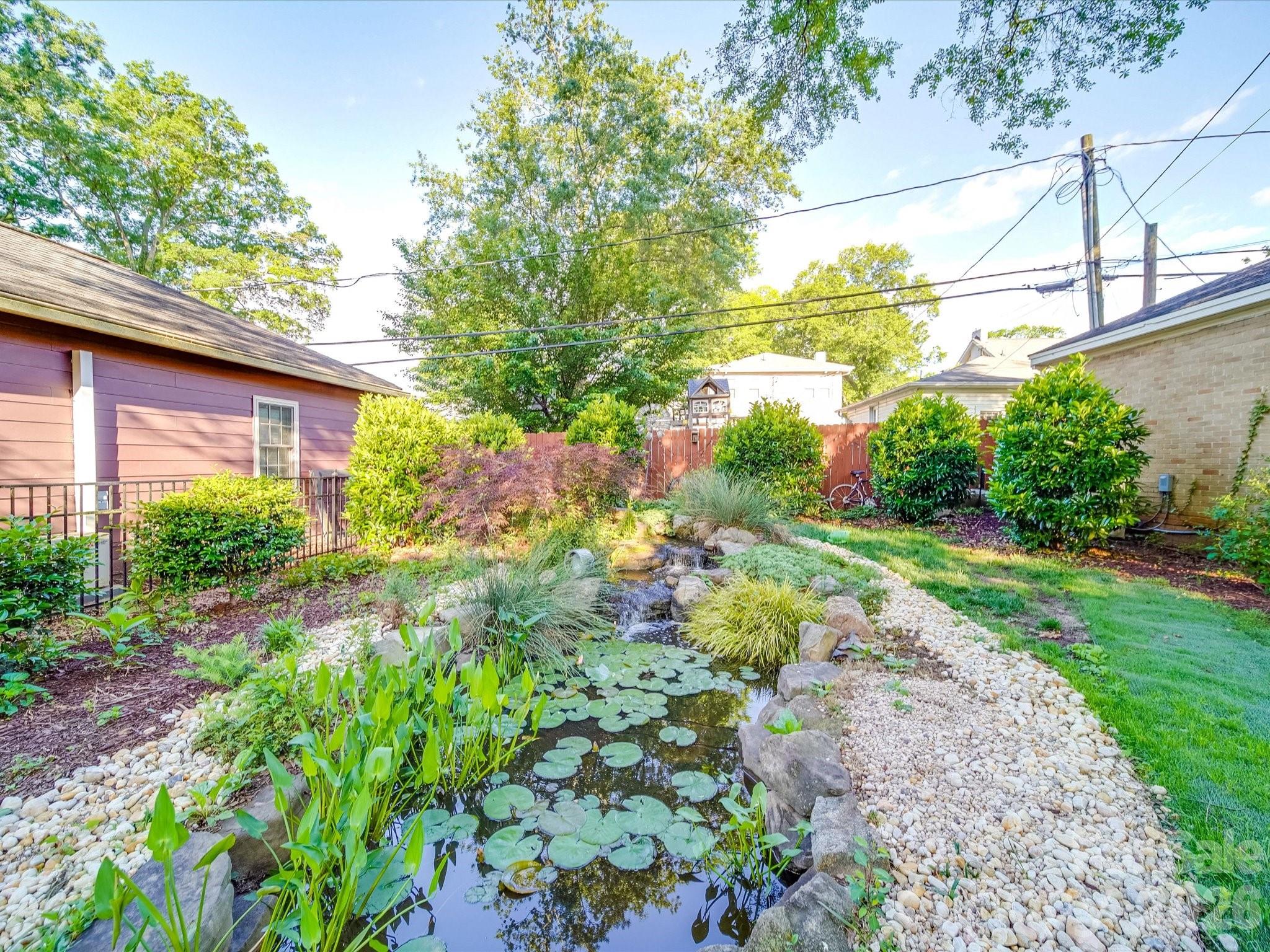 907 Edgewood Circle — Gastonia