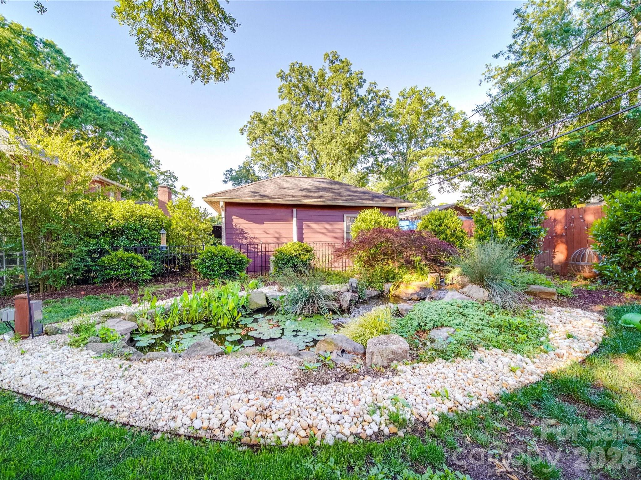 907 Edgewood Circle — Gastonia