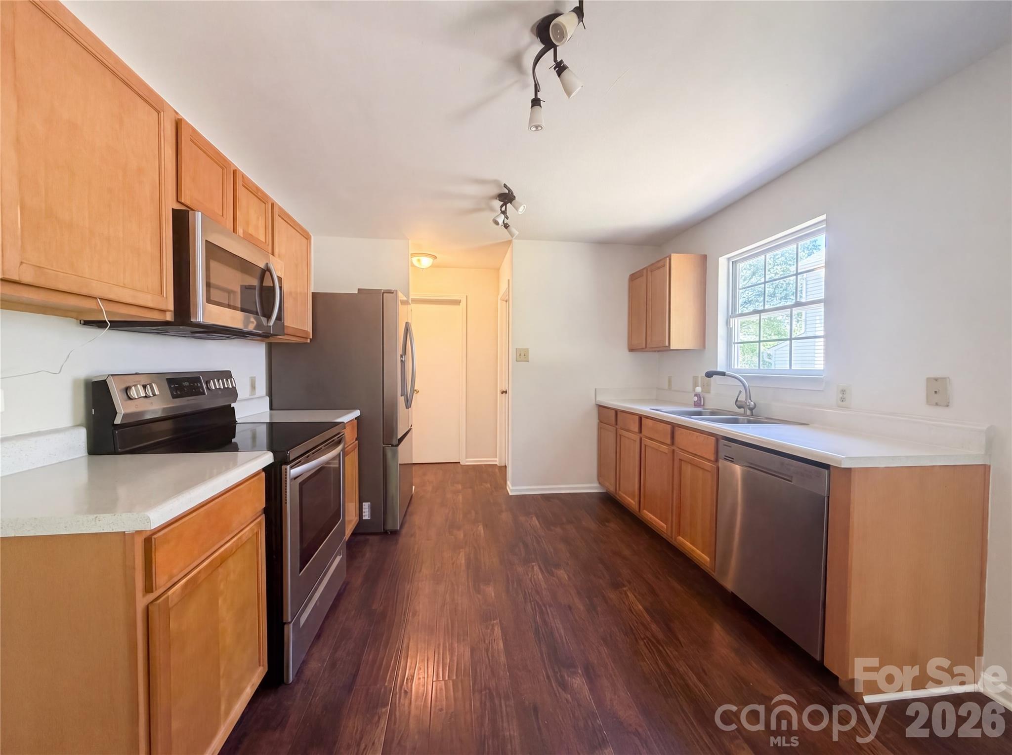6734 Wandering Creek Drive — Charlotte