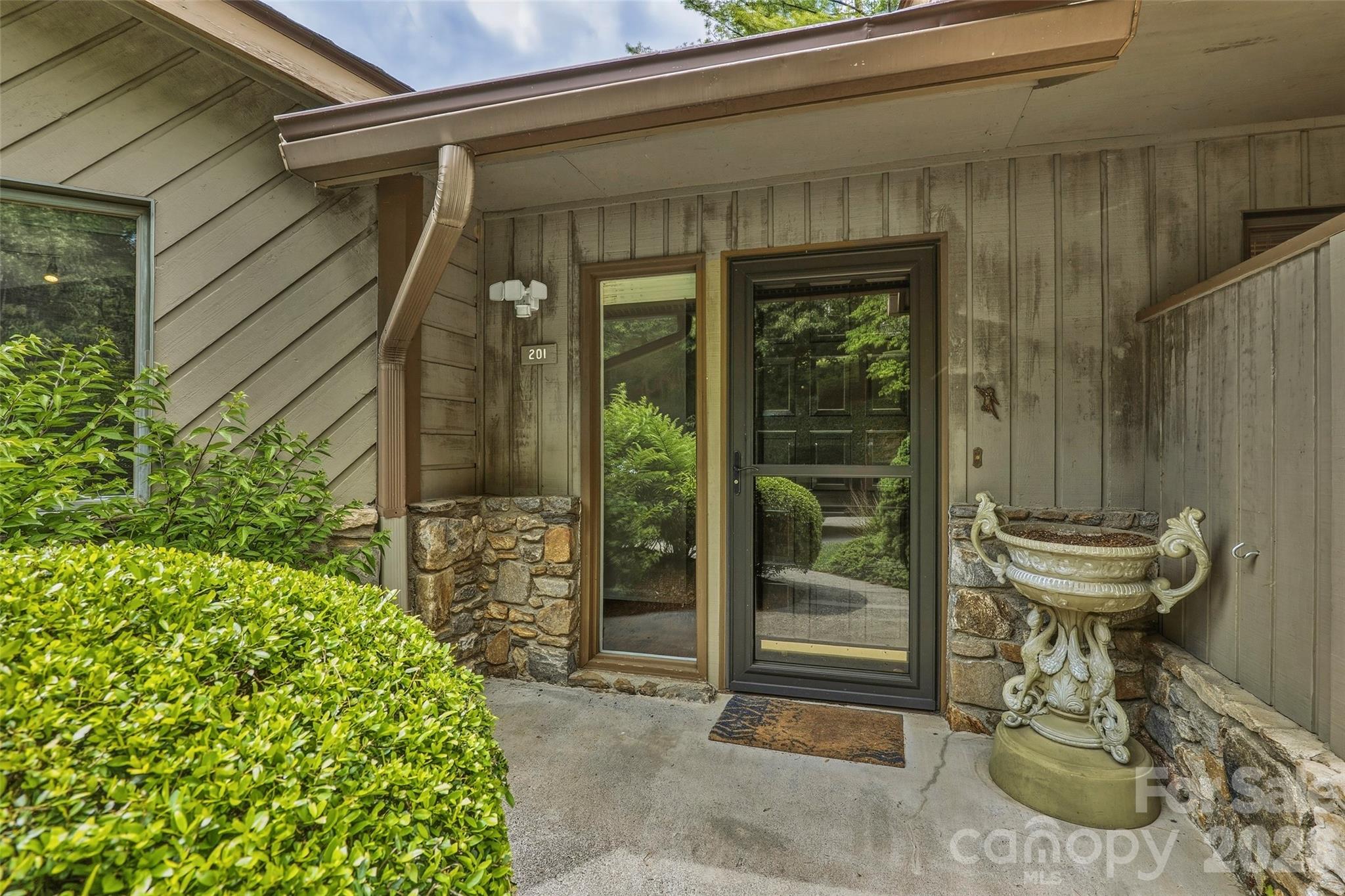 201 Timber Drive — Asheville