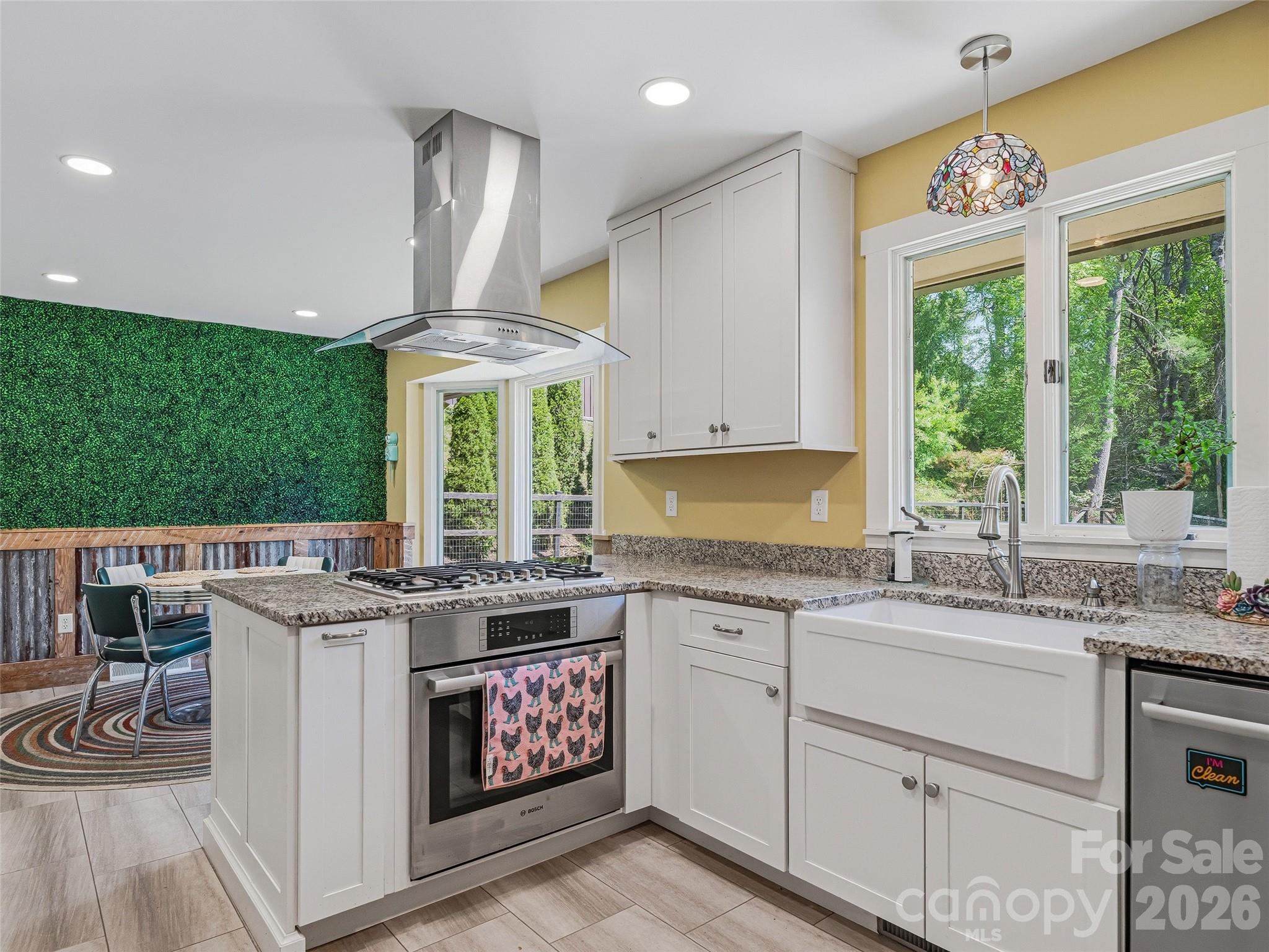 73 Redwood Street — Brevard