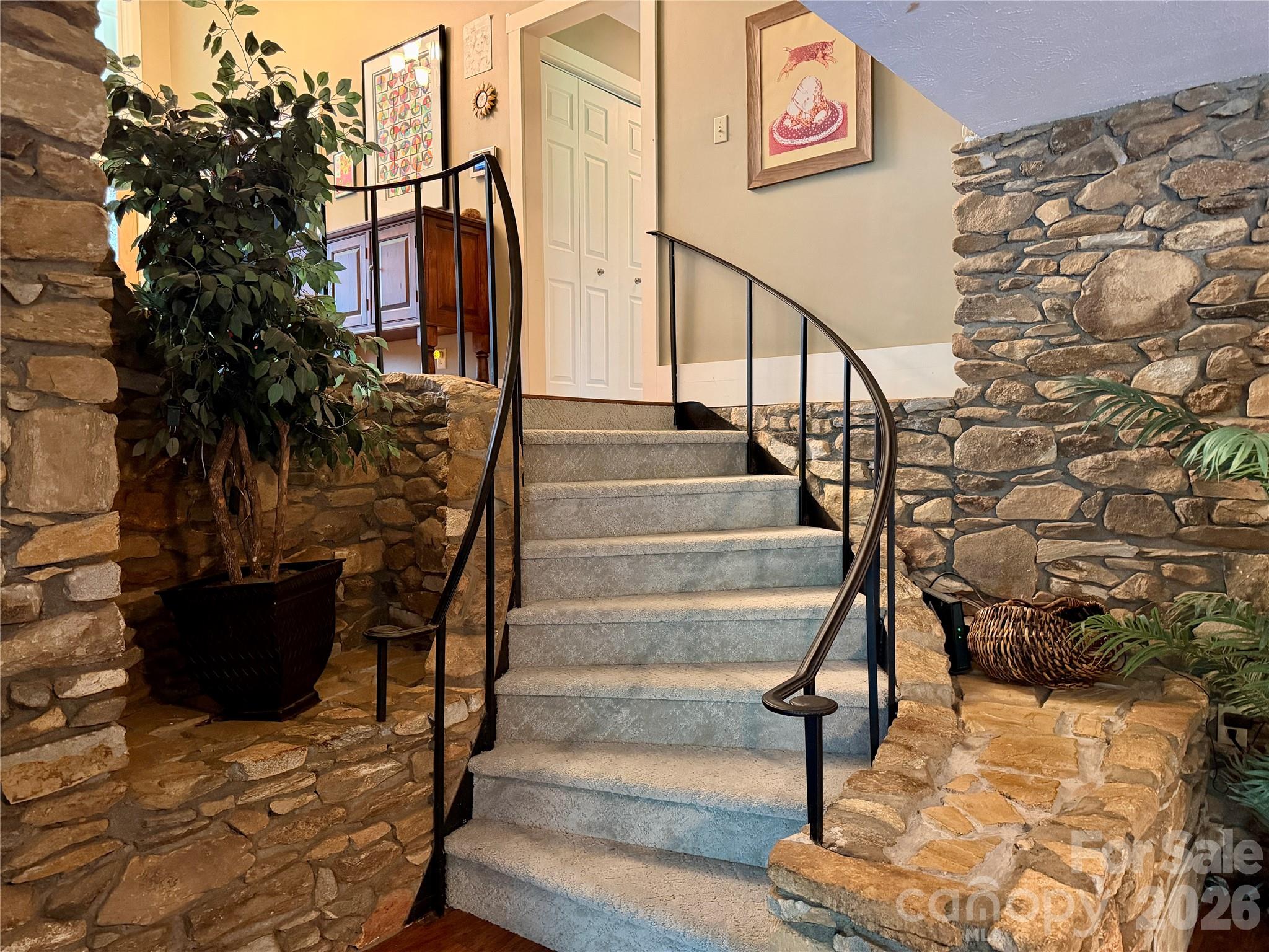 73 Redwood Street — Brevard