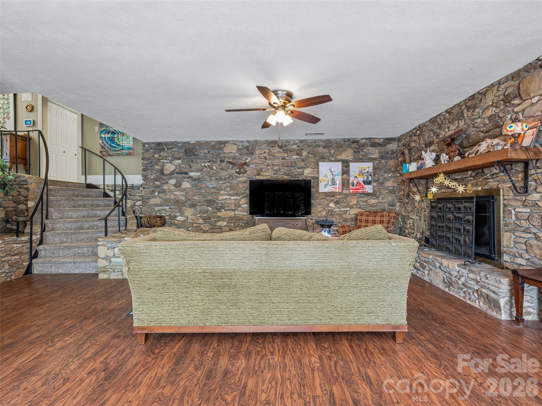 73 Redwood Street — Brevard