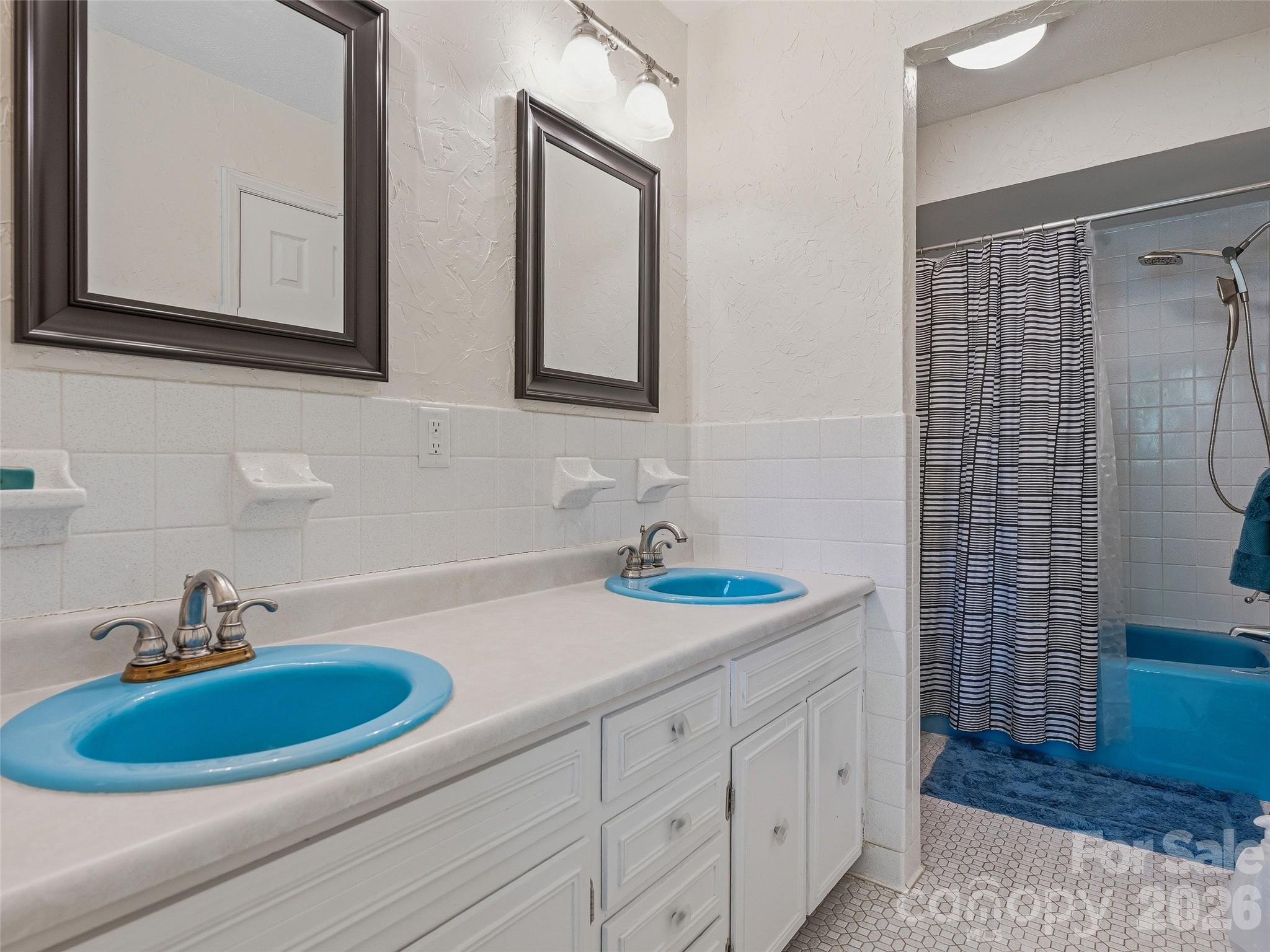 73 Redwood Street — Brevard