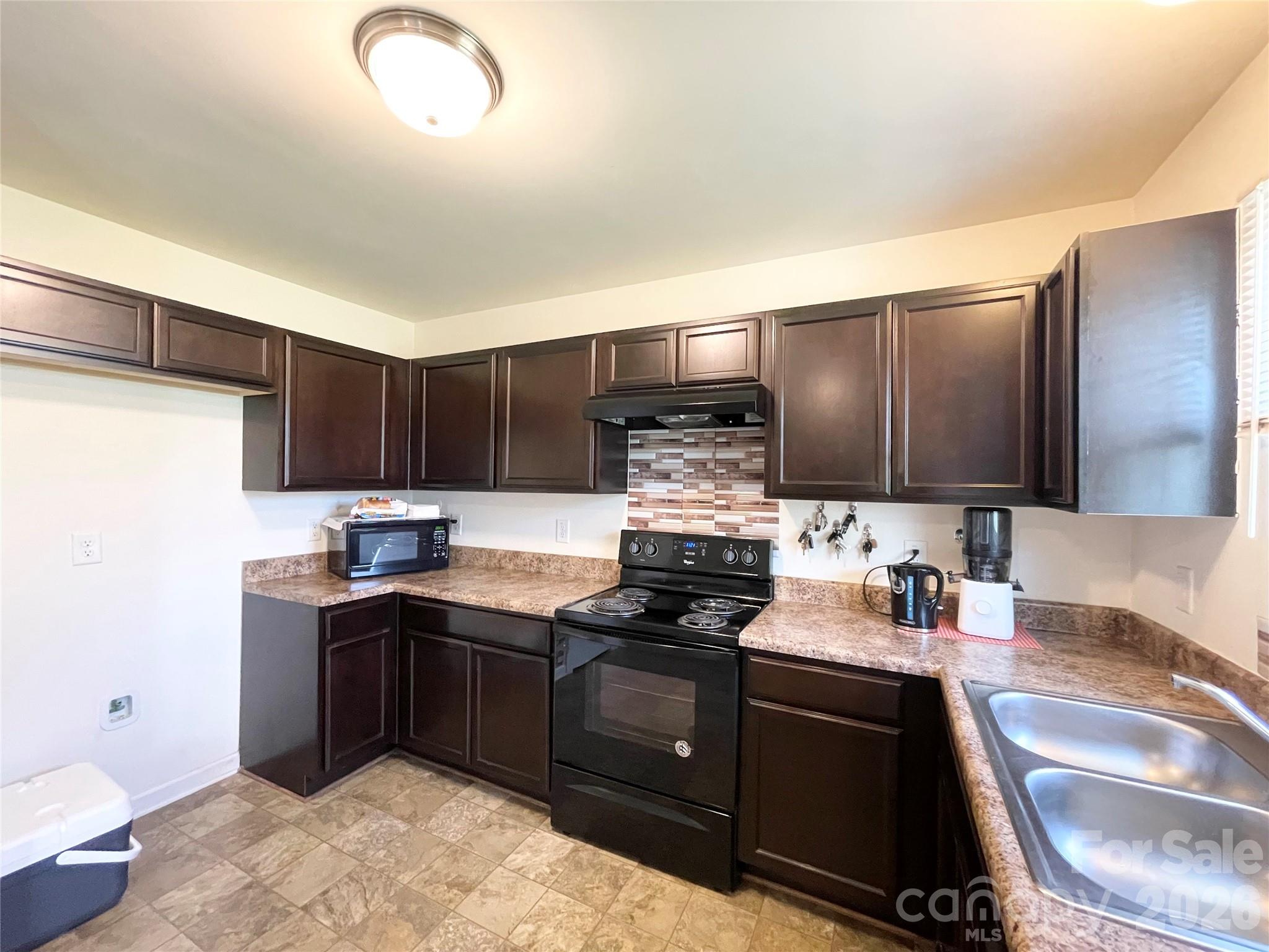 4133 Eastland Avenue — Greensboro