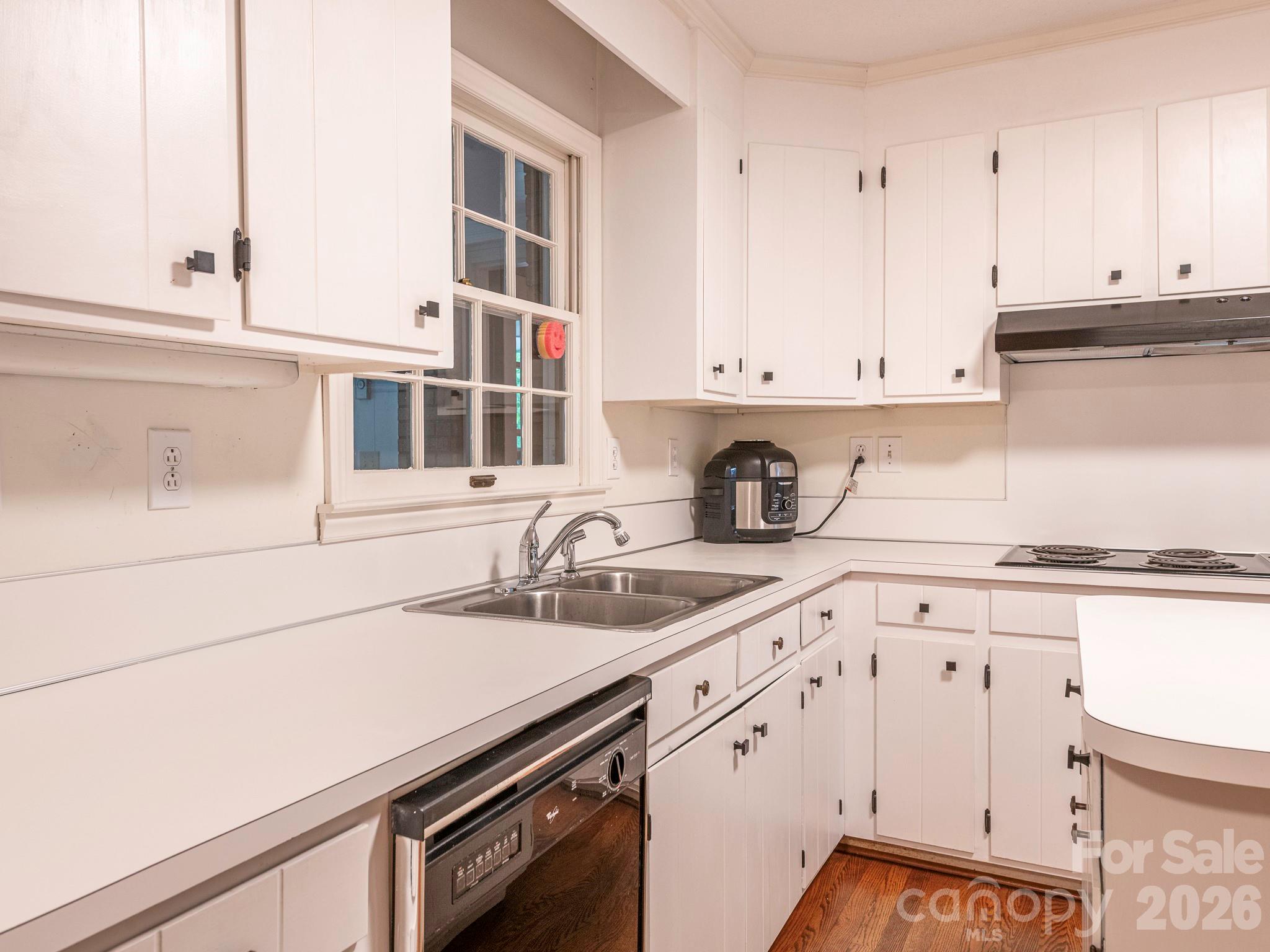 8536 Circle Drive — Mount Pleasant
