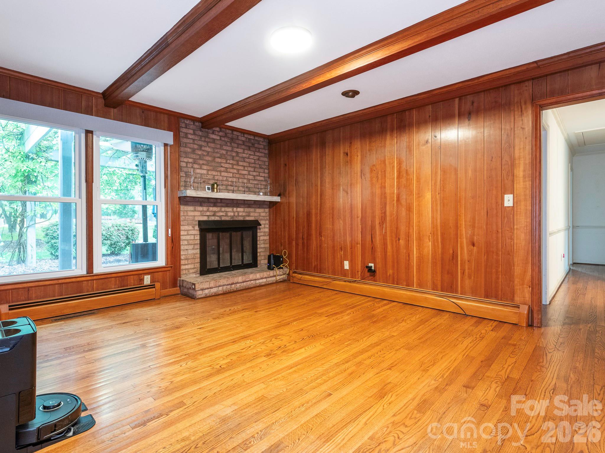 8536 Circle Drive — Mount Pleasant