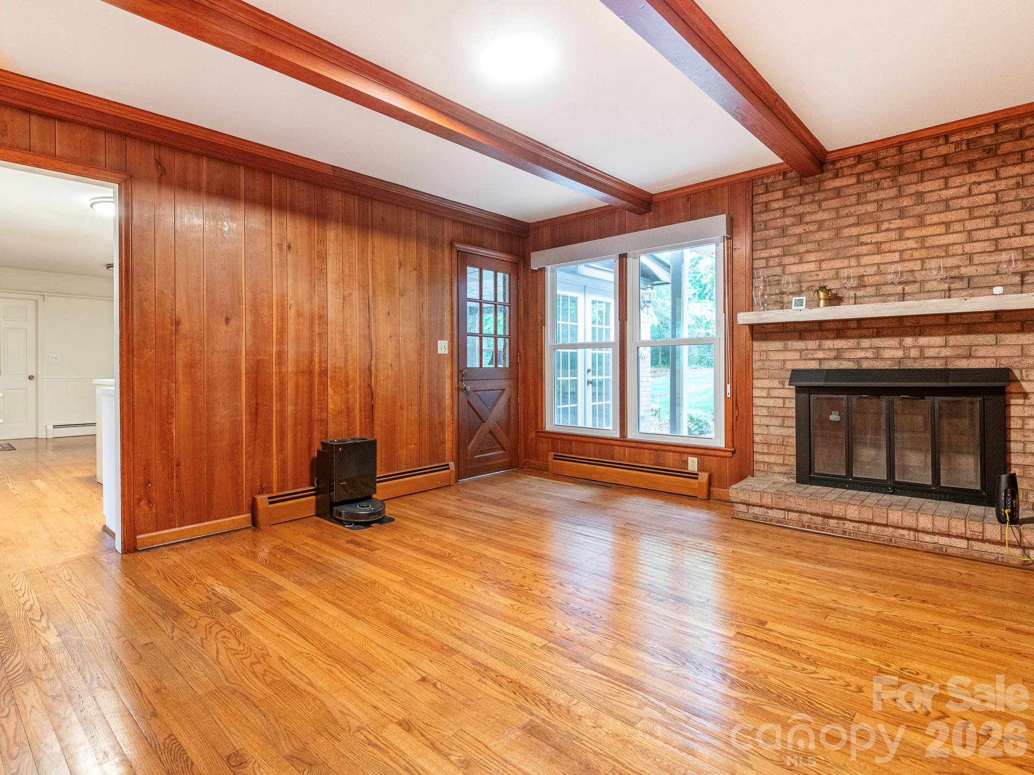 8536 Circle Drive — Mount Pleasant