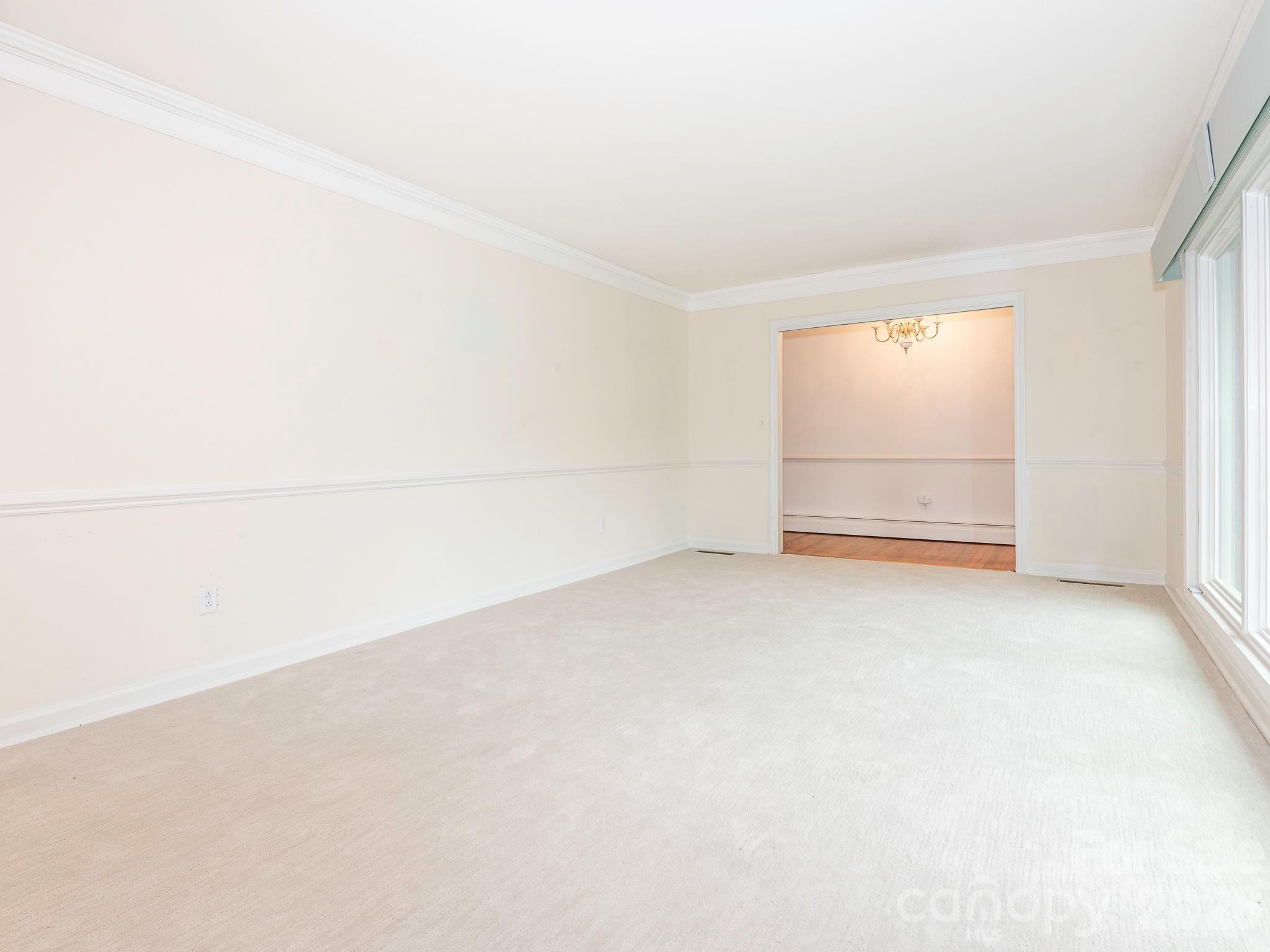 8536 Circle Drive — Mount Pleasant