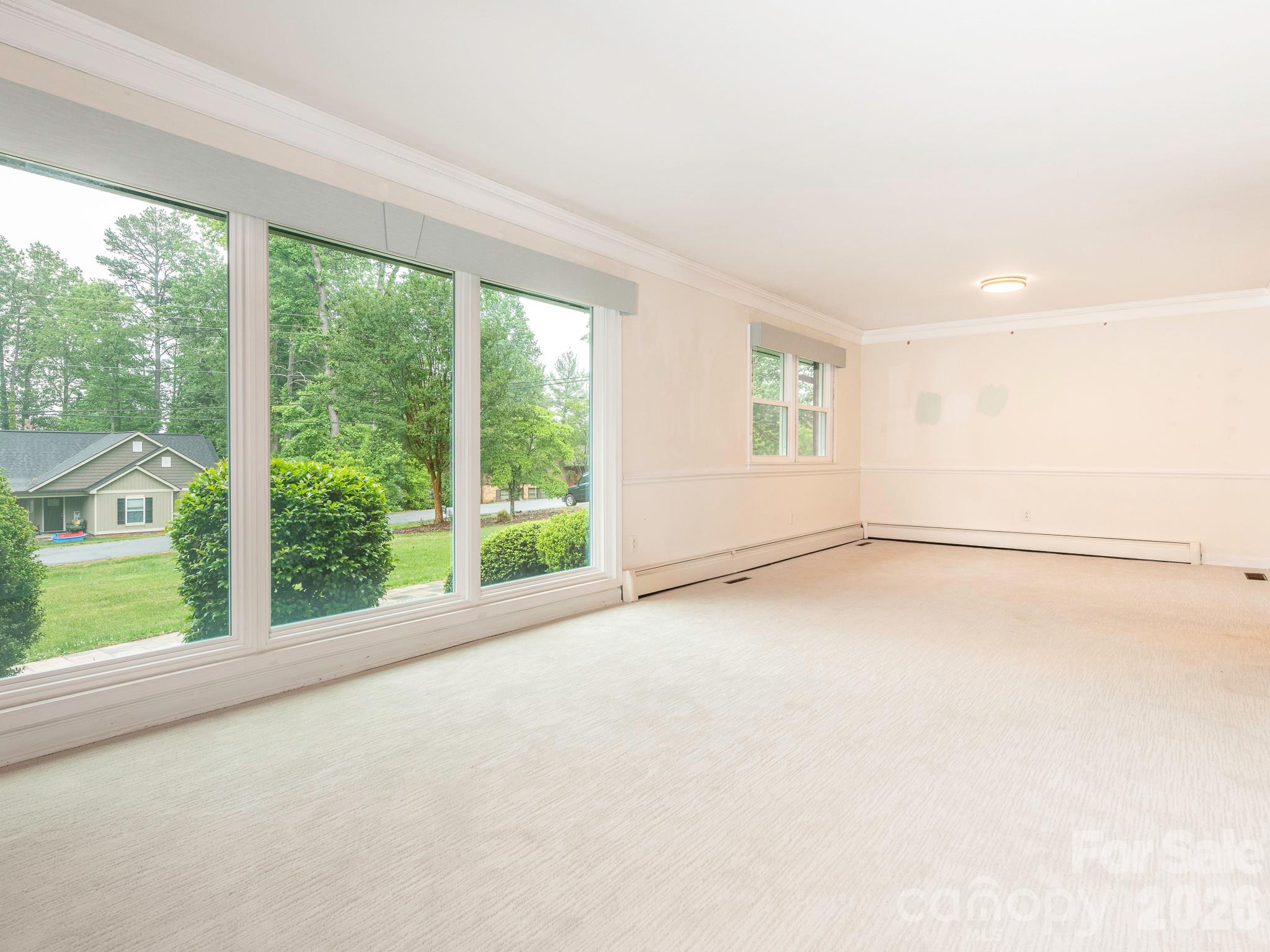 8536 Circle Drive — Mount Pleasant
