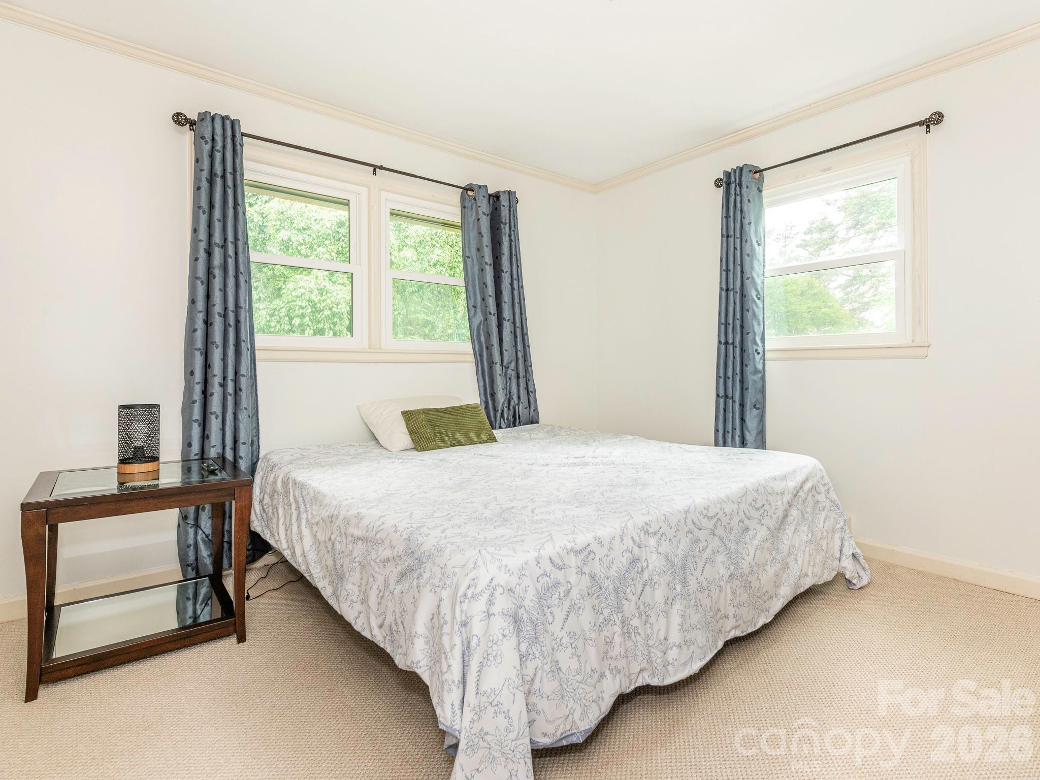 8536 Circle Drive — Mount Pleasant