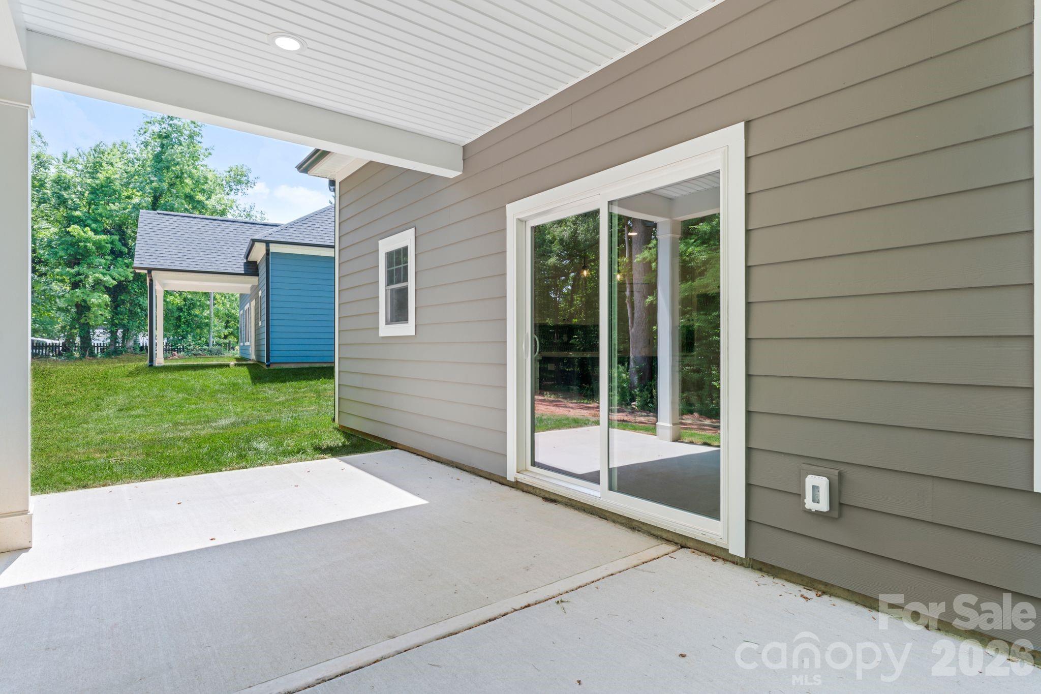 11932 Crabapple Lane — Huntersville