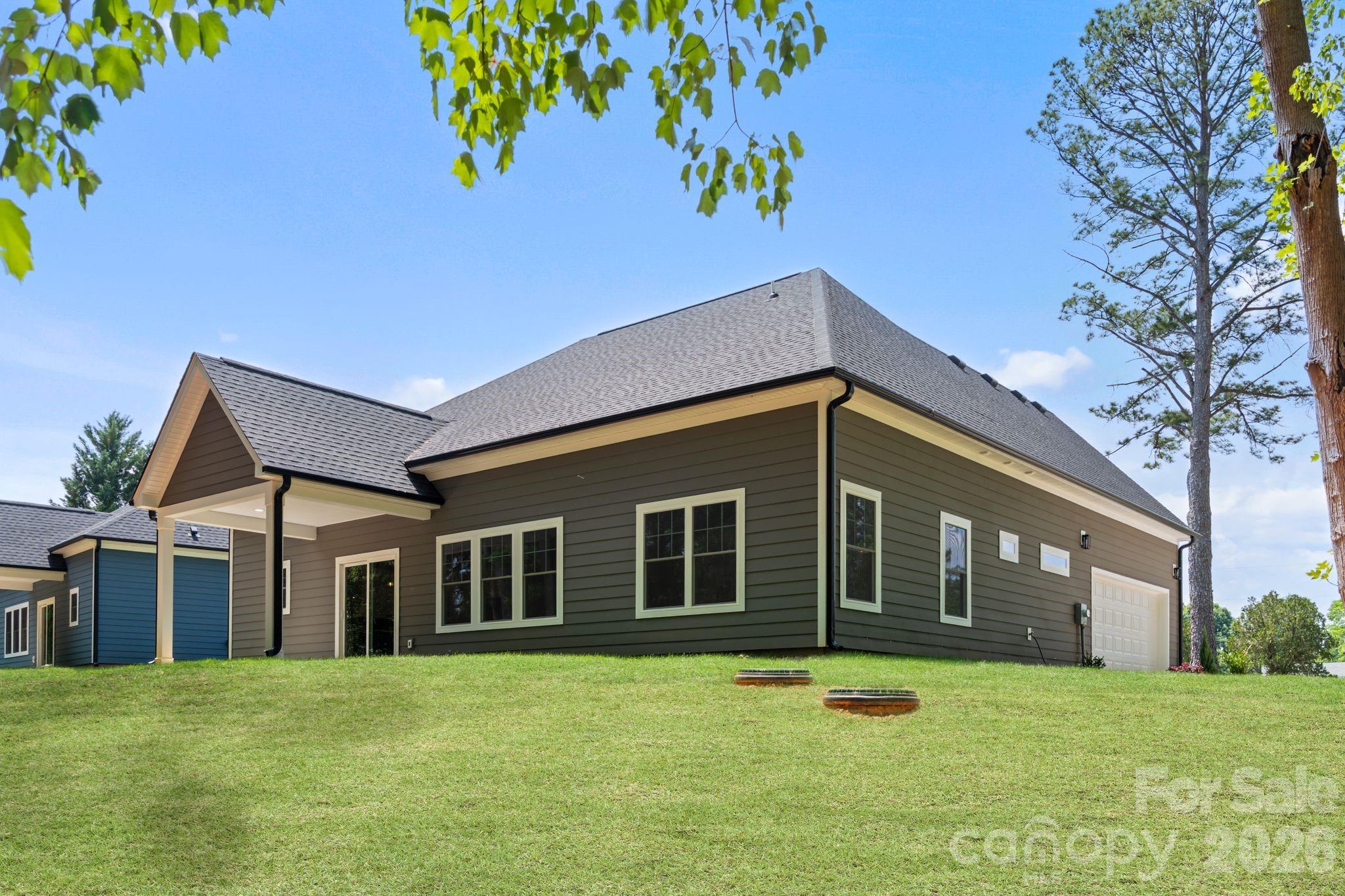 11932 Crabapple Lane — Huntersville