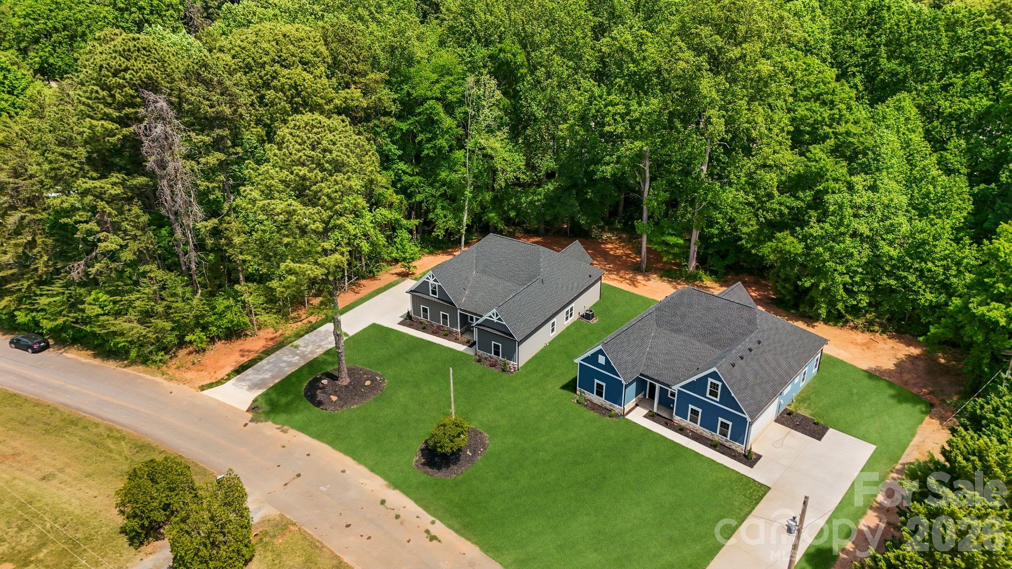 11932 Crabapple Lane — Huntersville