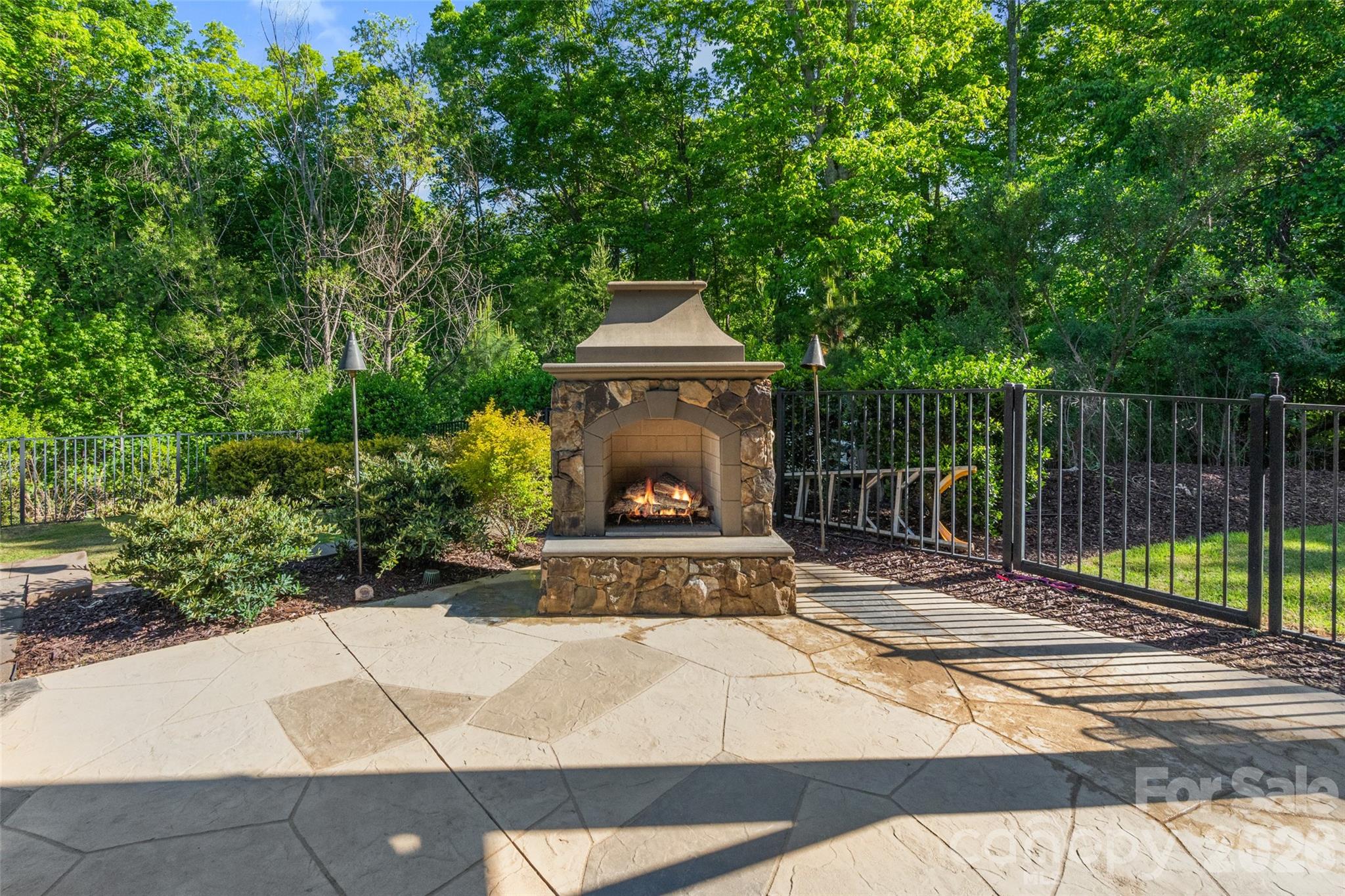 2037 Rocky Stream Road — York