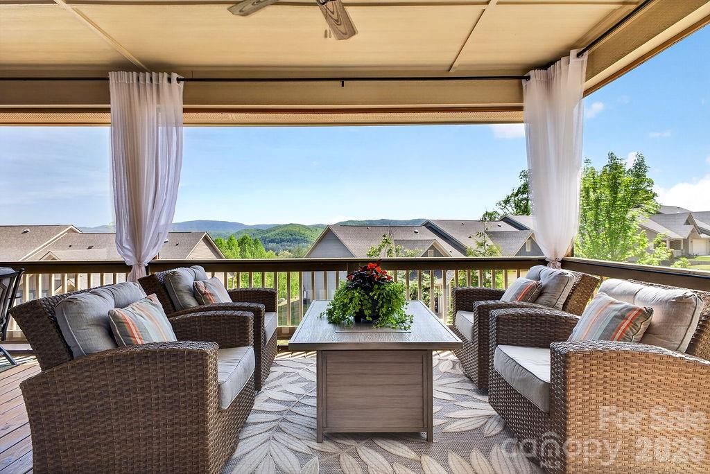 70 Copper Creek Lane — Hendersonville