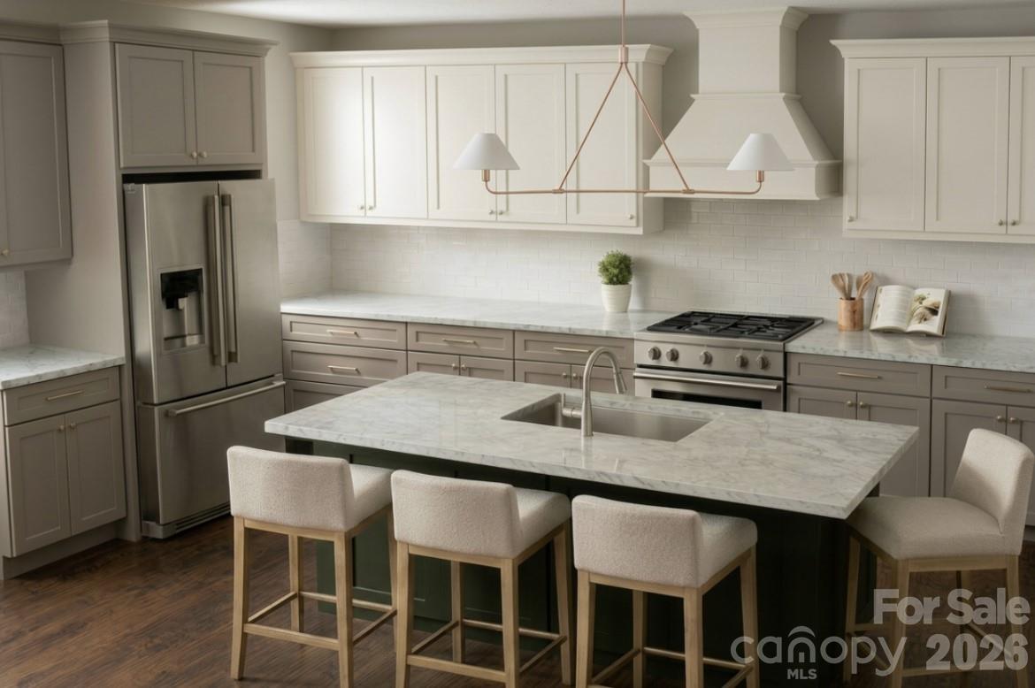 2315 Chateau Court — Matthews