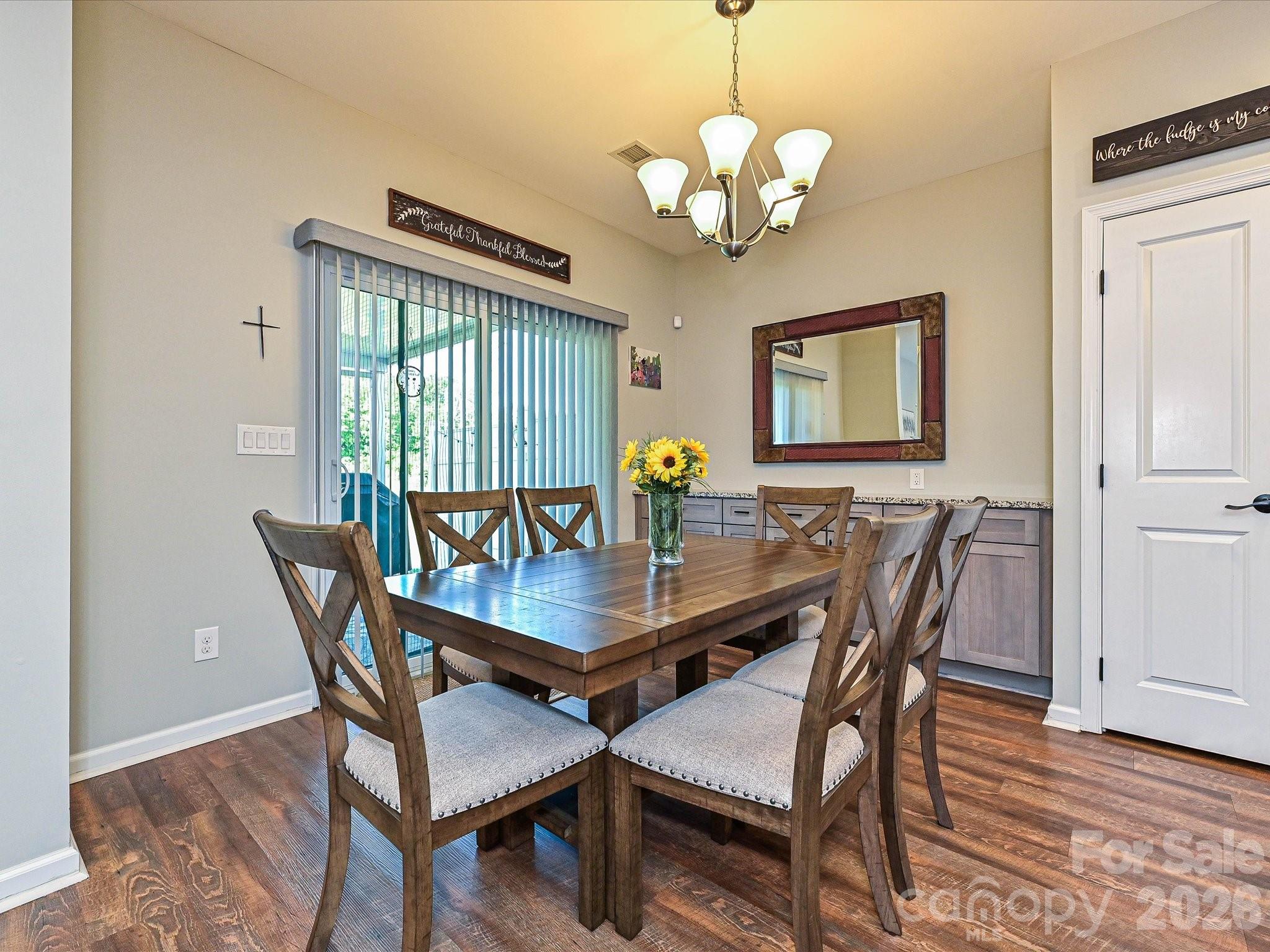 7142 Mariners Village Drive — Denver