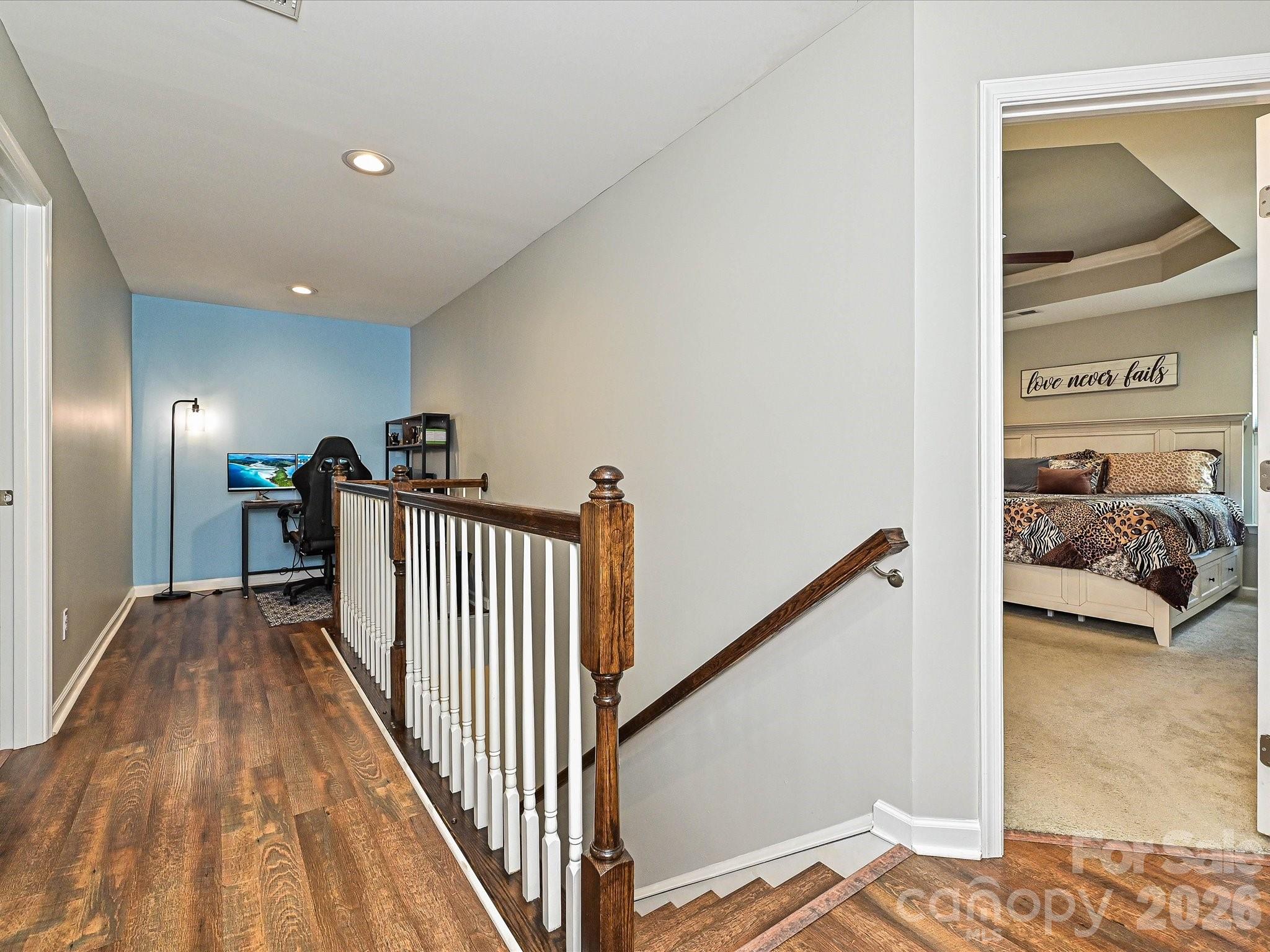7142 Mariners Village Drive — Denver