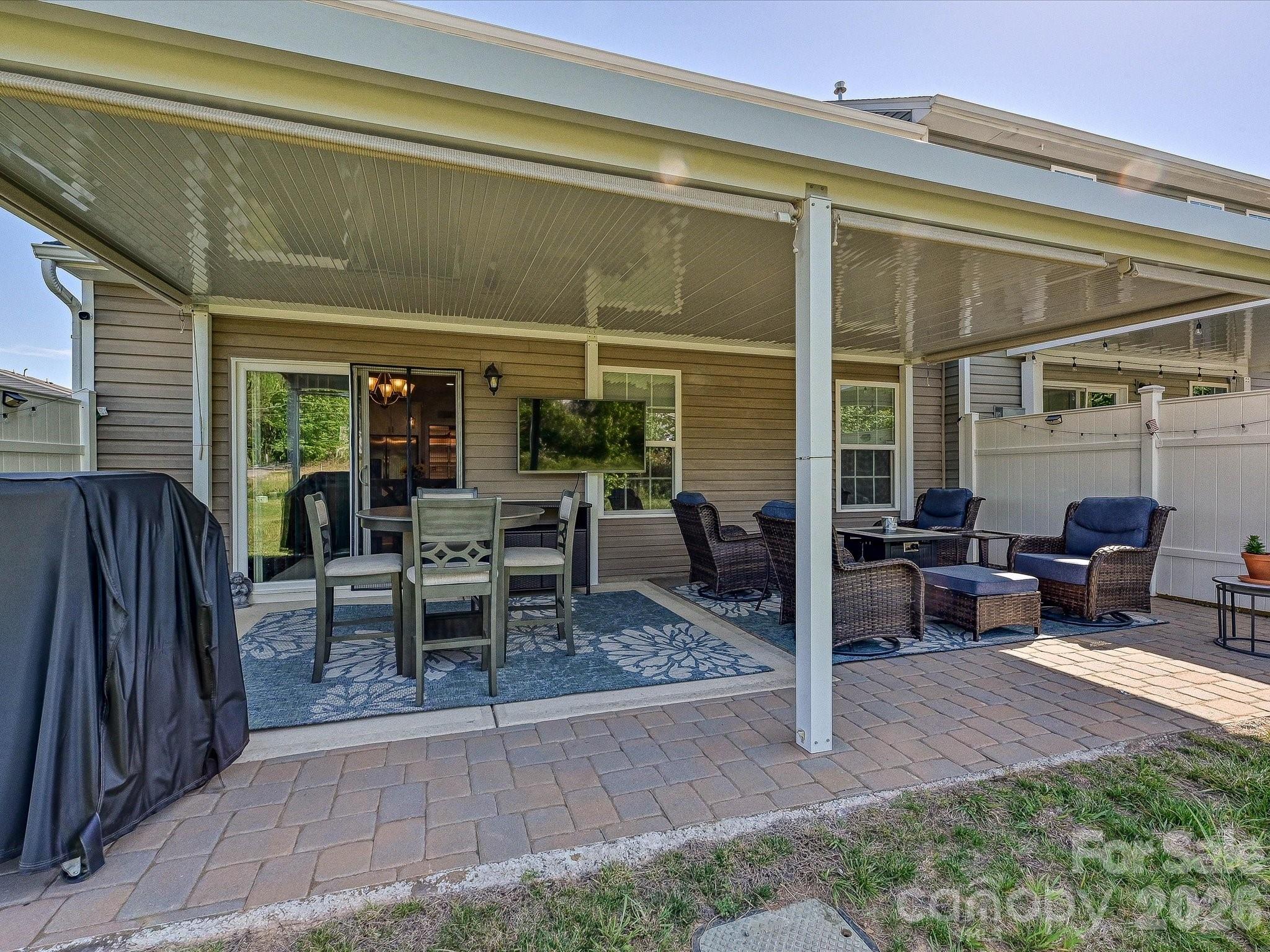 7142 Mariners Village Drive — Denver