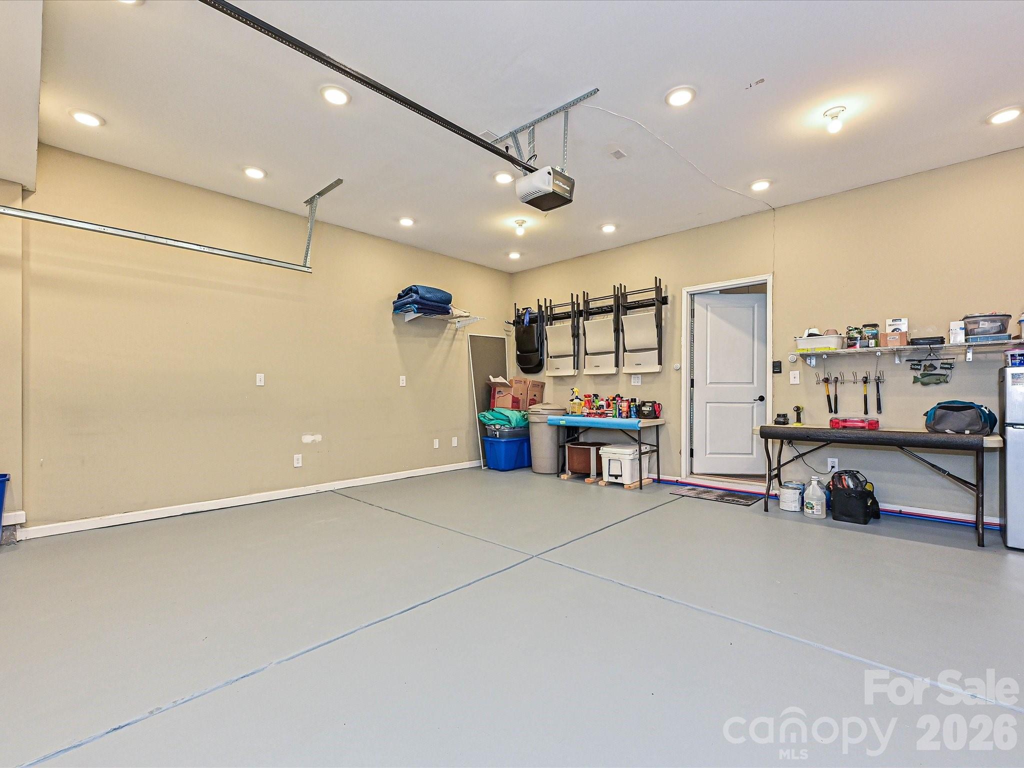 7142 Mariners Village Drive — Denver