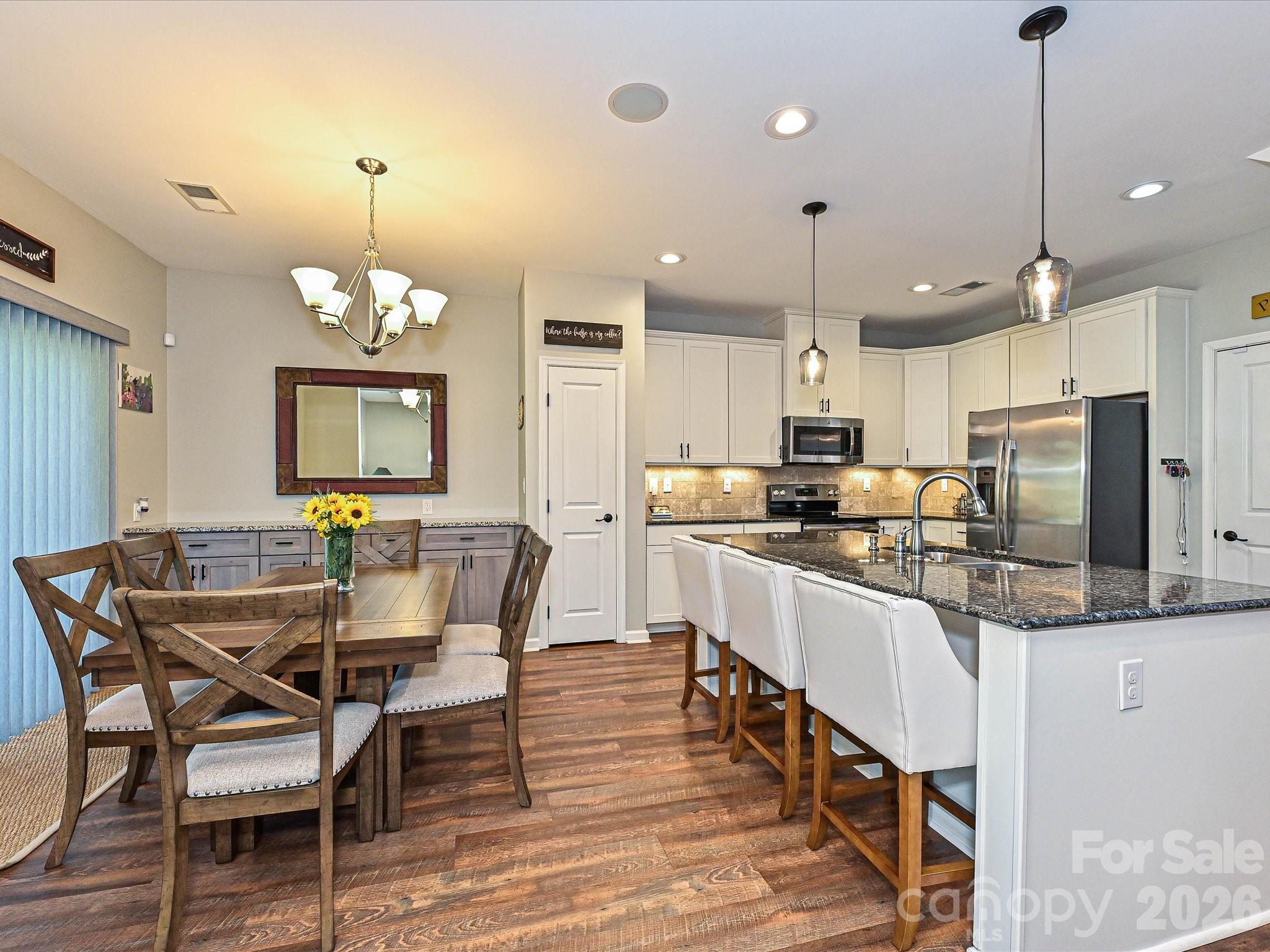 7142 Mariners Village Drive — Denver