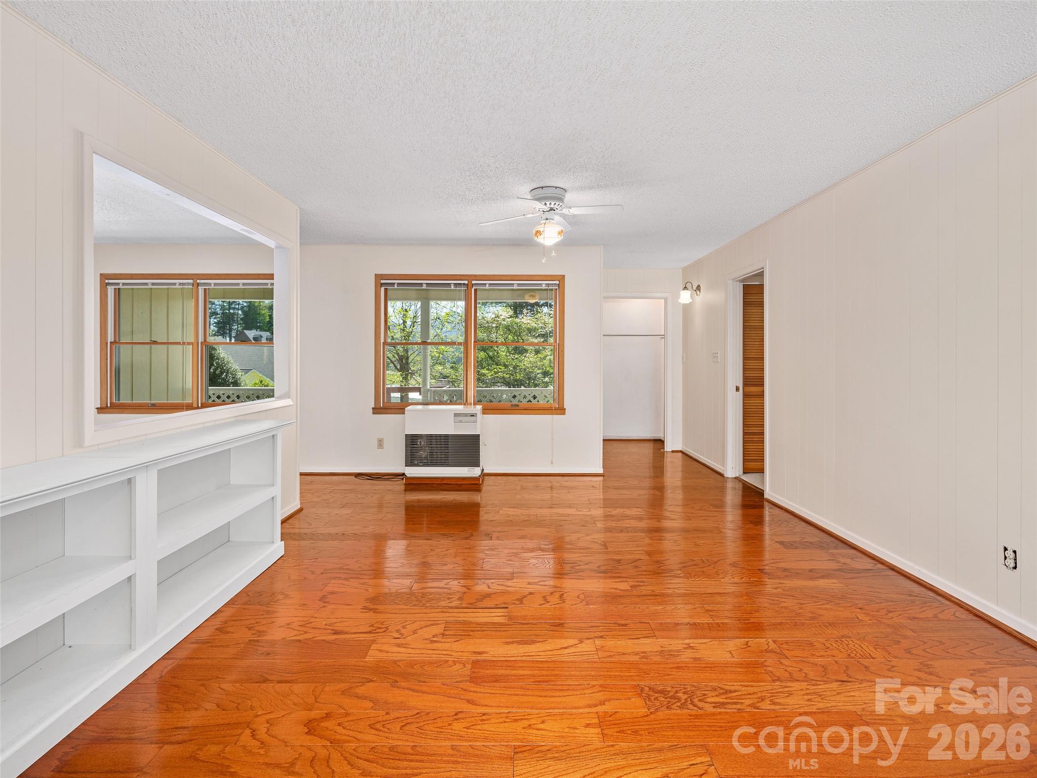 261 Shady Oak Road — Burnsville
