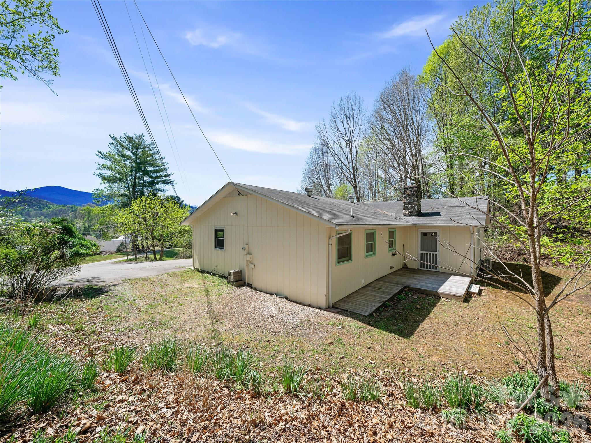 261 Shady Oak Road — Burnsville
