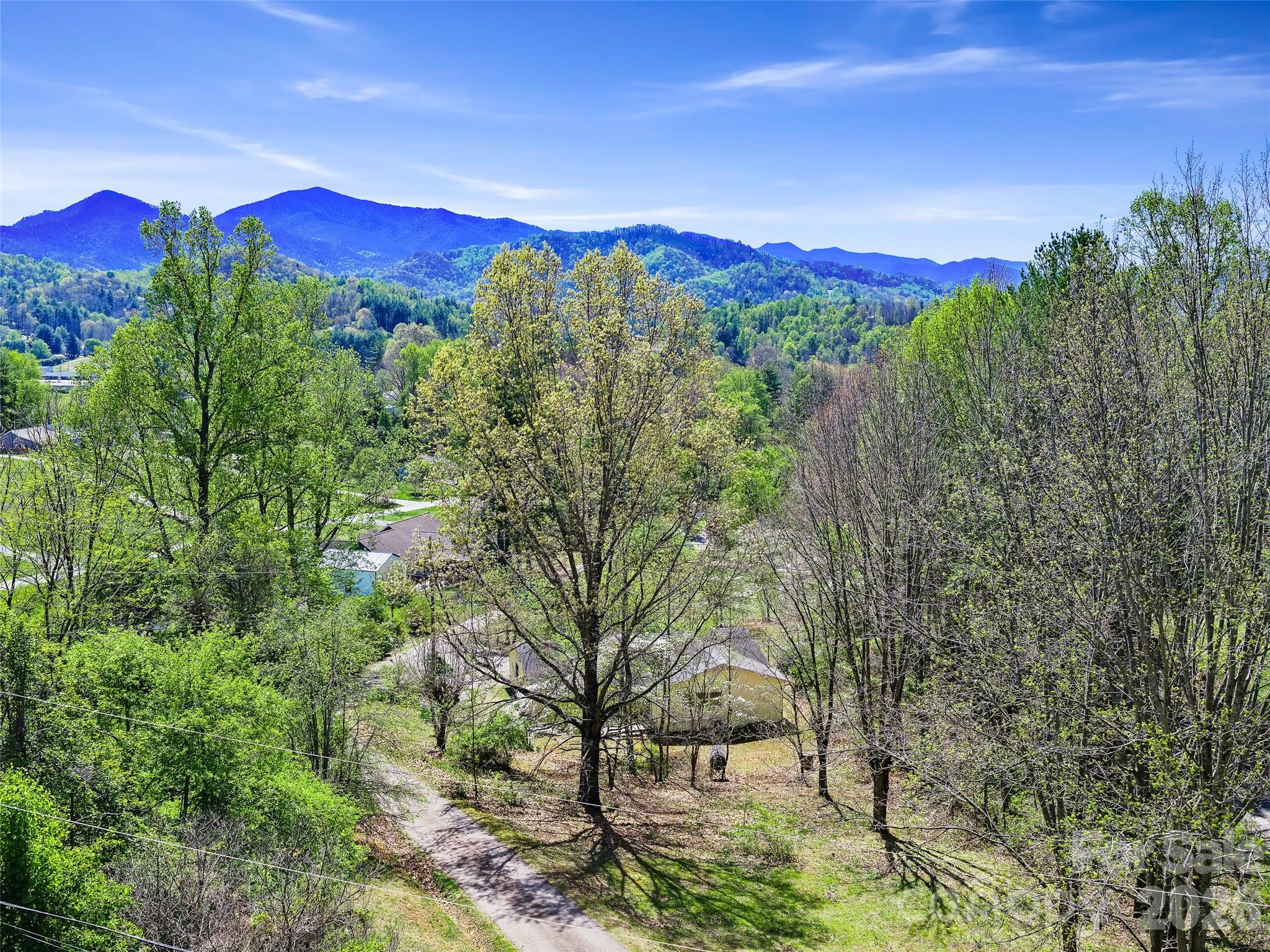 261 Shady Oak Road — Burnsville