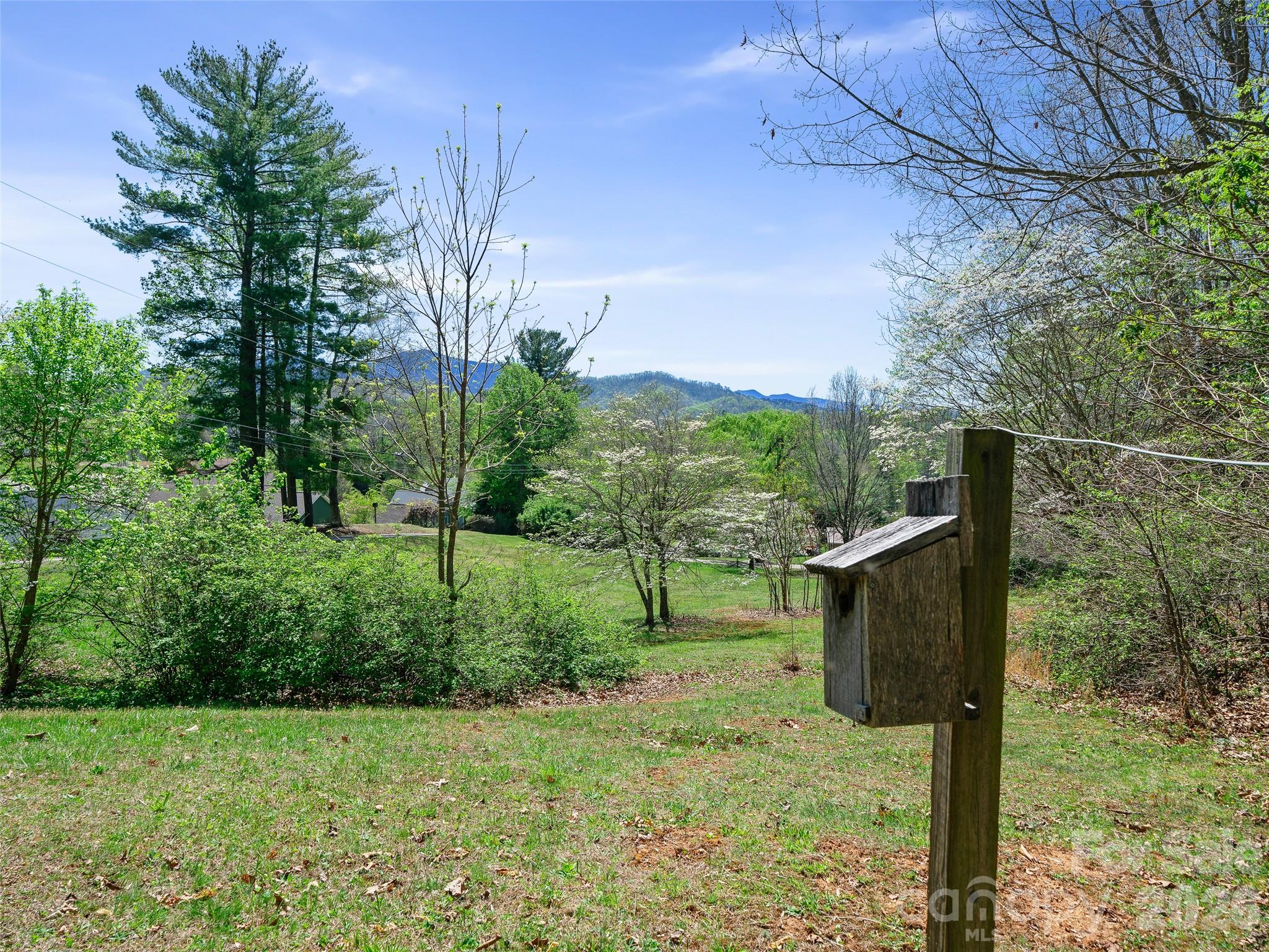 261 Shady Oak Road — Burnsville