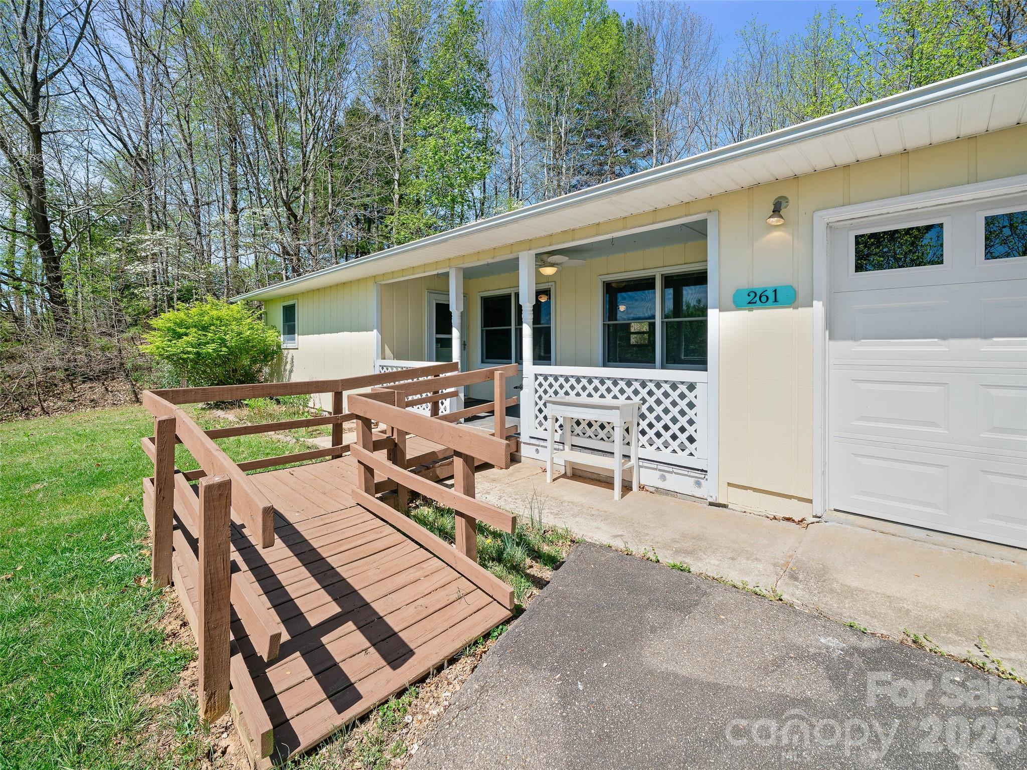 261 Shady Oak Road — Burnsville