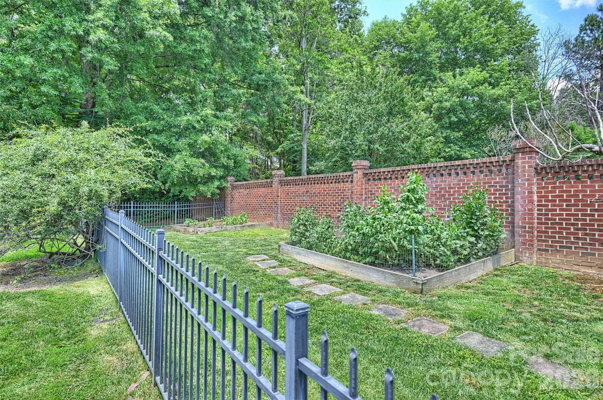 3747 Moorland Drive — Charlotte