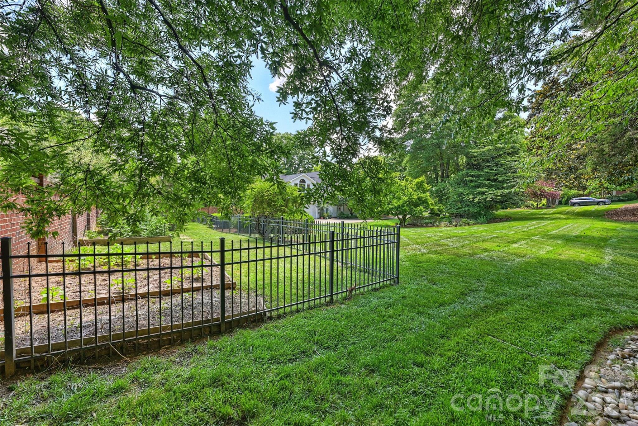 3747 Moorland Drive — Charlotte