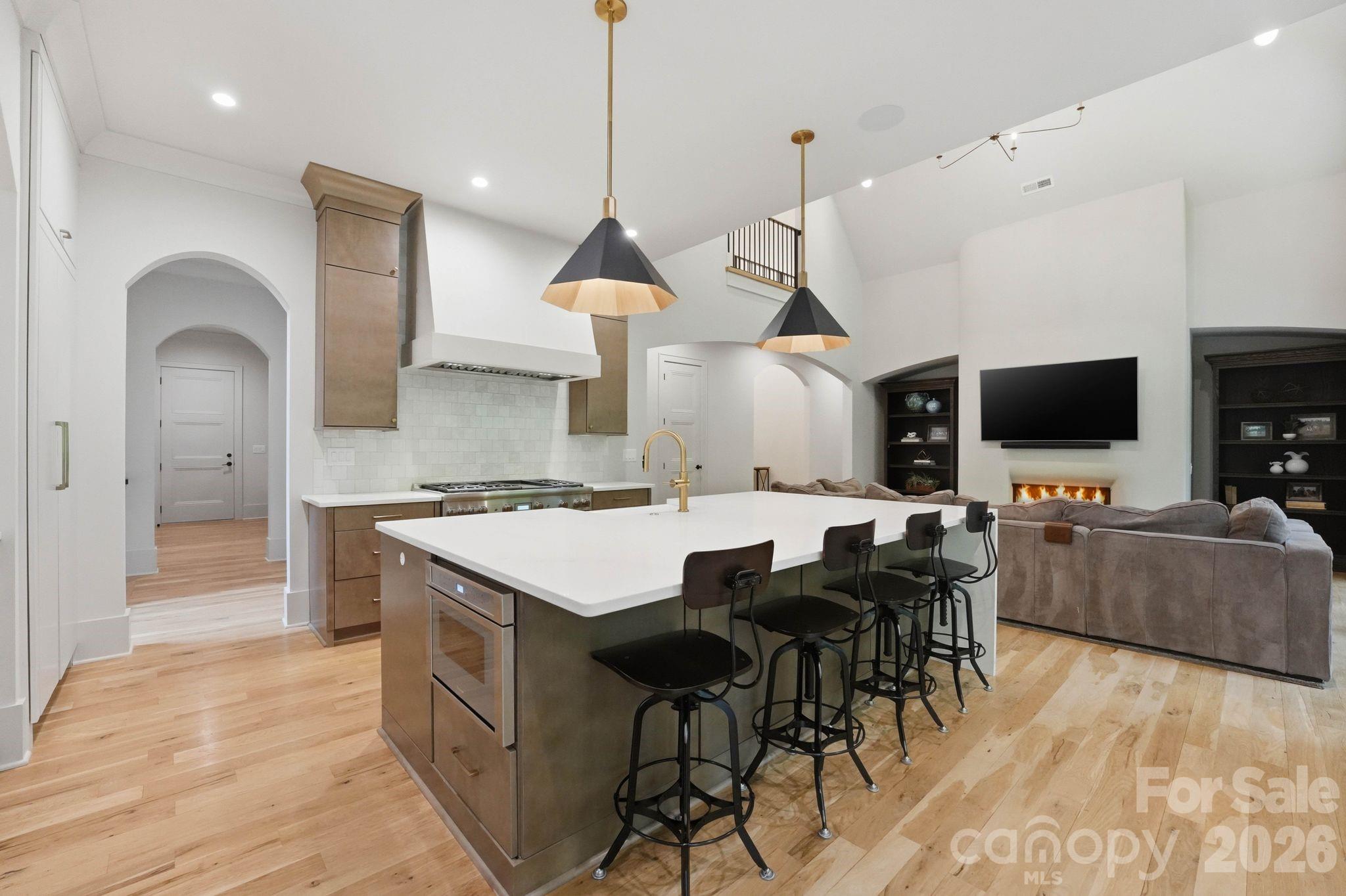 6010 Old Providence Lane — Charlotte