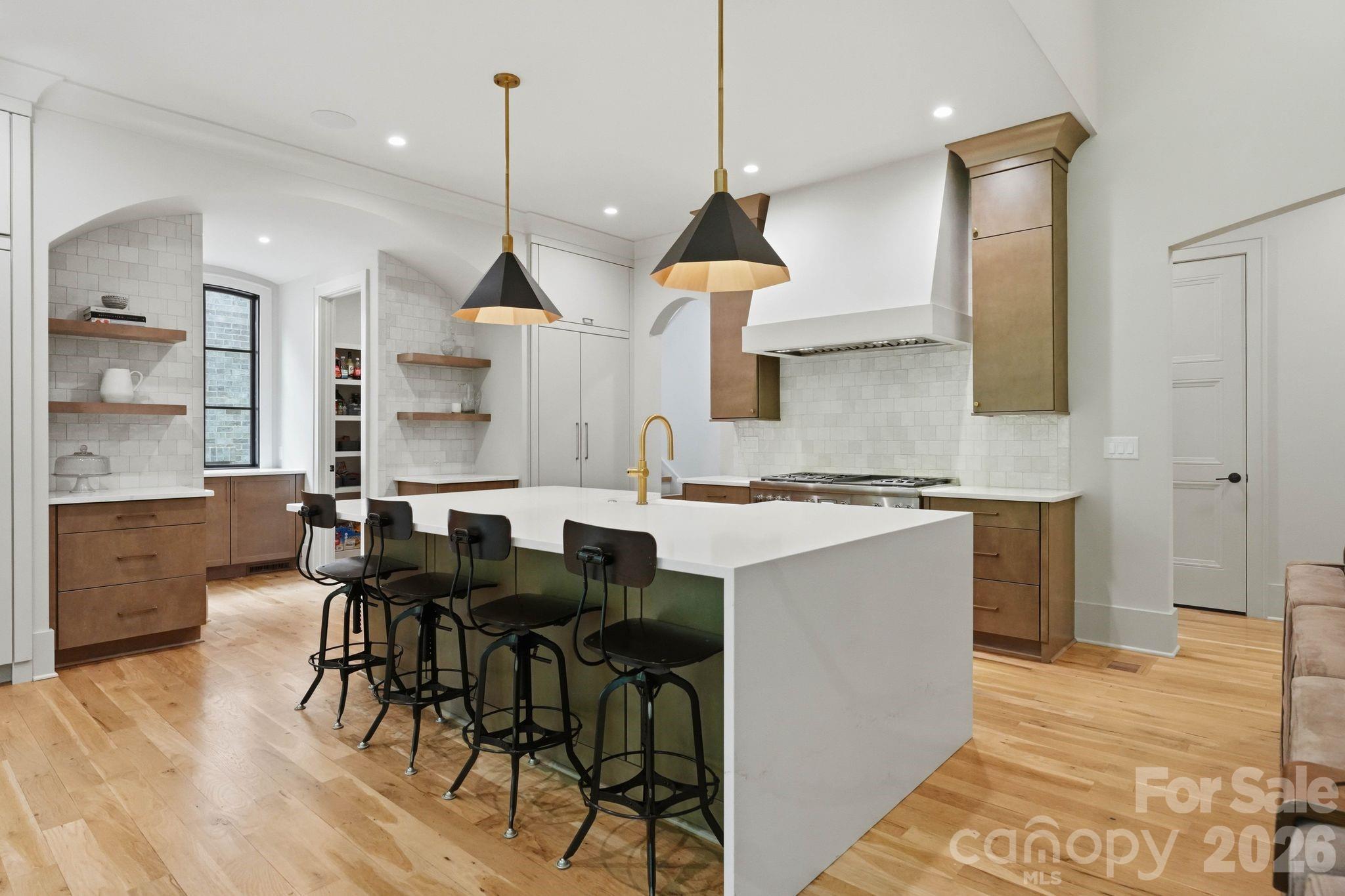 6010 Old Providence Lane — Charlotte