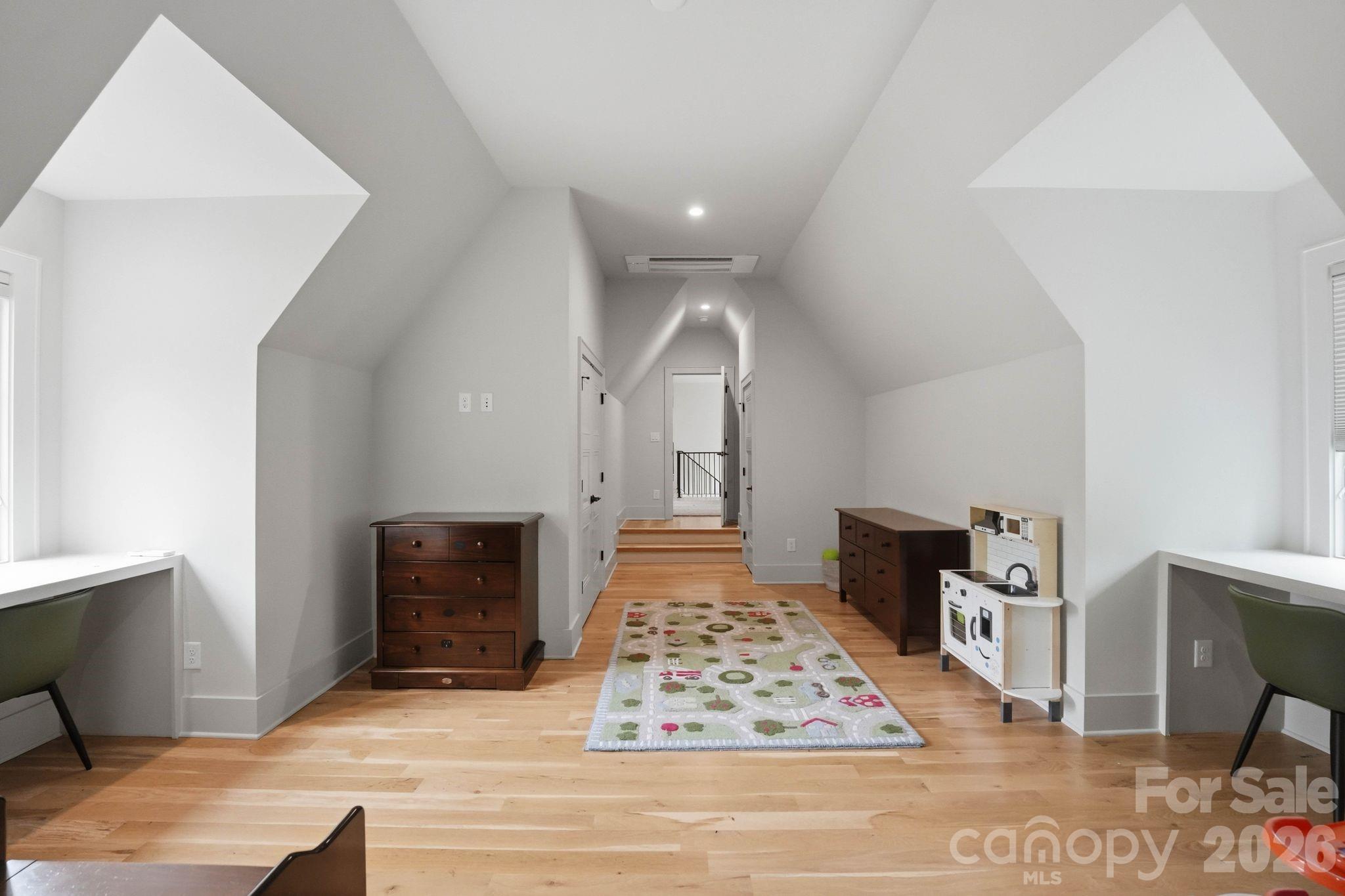 6010 Old Providence Lane — Charlotte