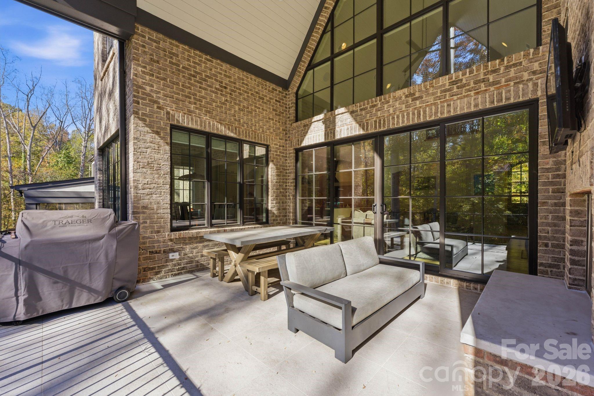 6010 Old Providence Lane — Charlotte