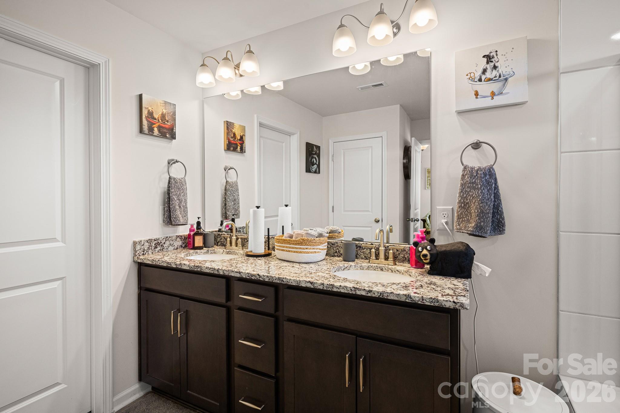 199 Fox Cove Road — Hendersonville