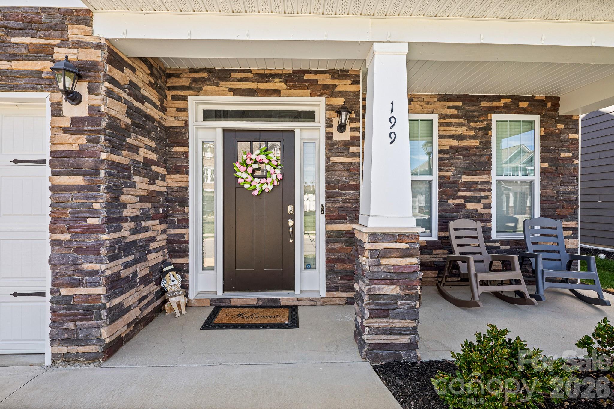 199 Fox Cove Road — Hendersonville