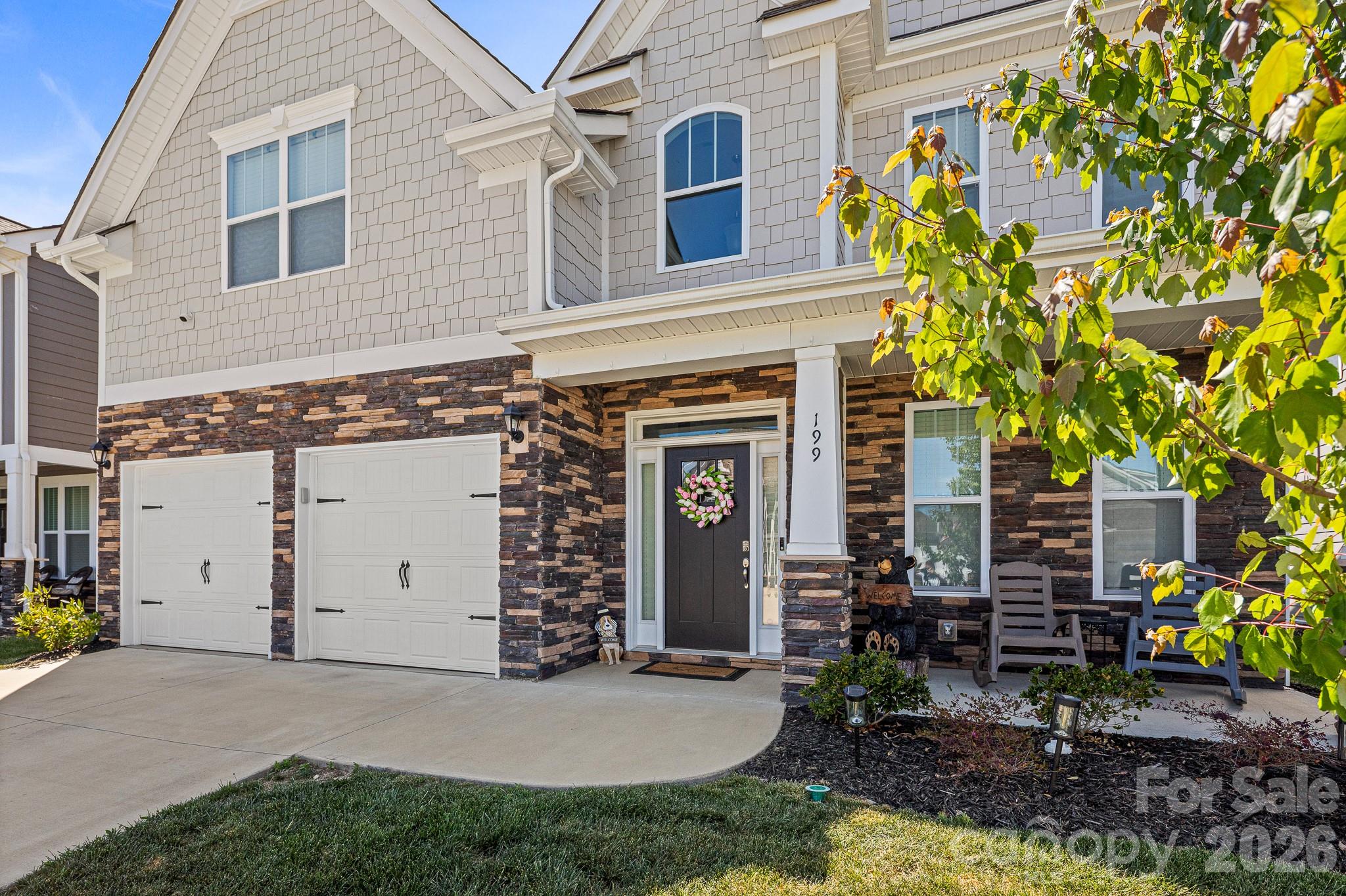 199 Fox Cove Road — Hendersonville
