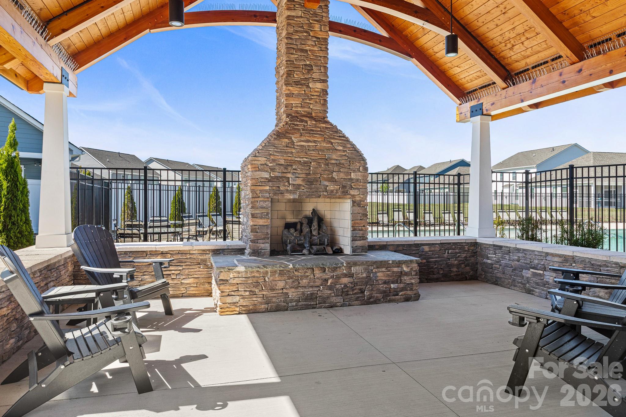 199 Fox Cove Road — Hendersonville