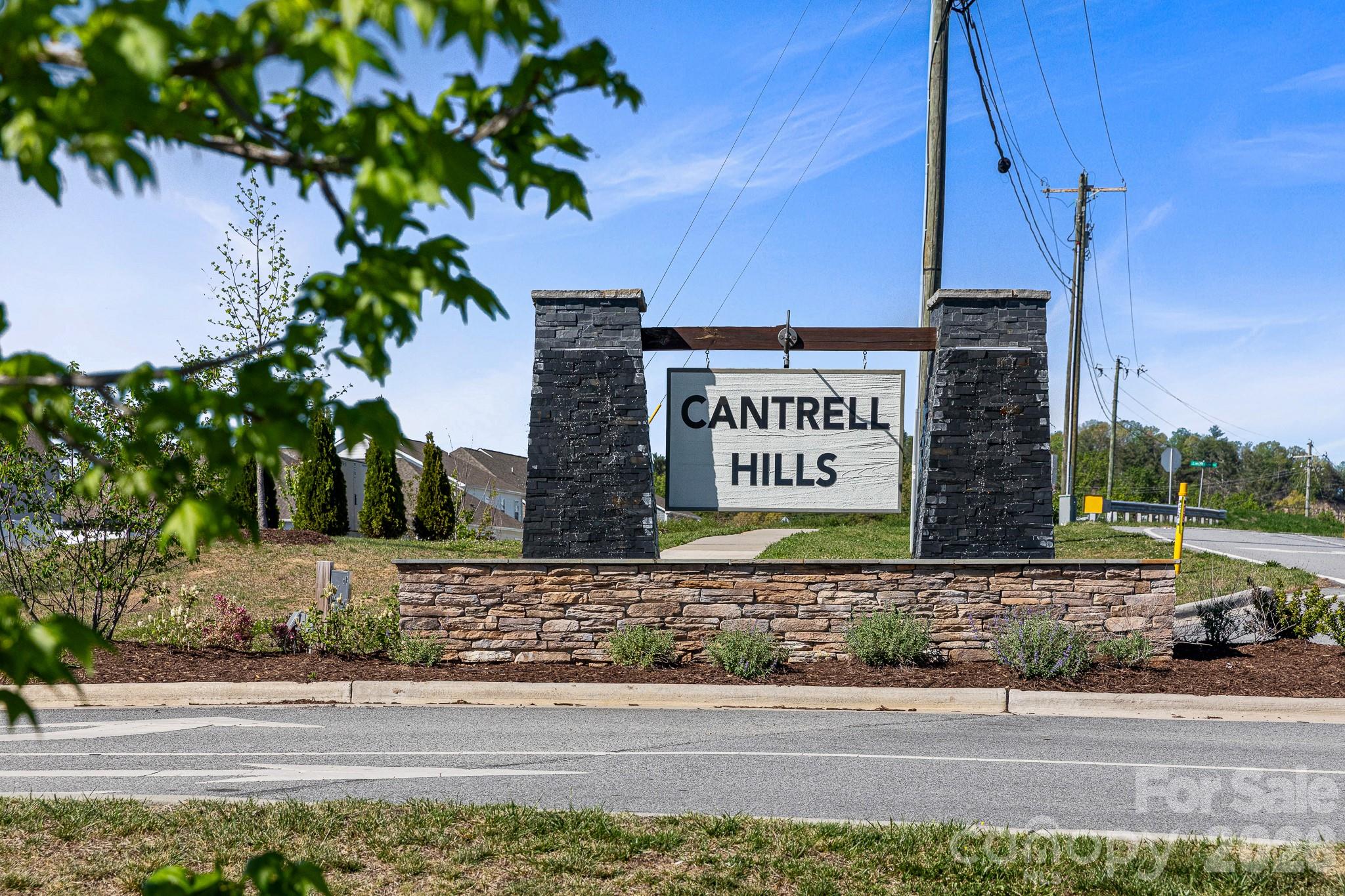 199 Fox Cove Road — Hendersonville