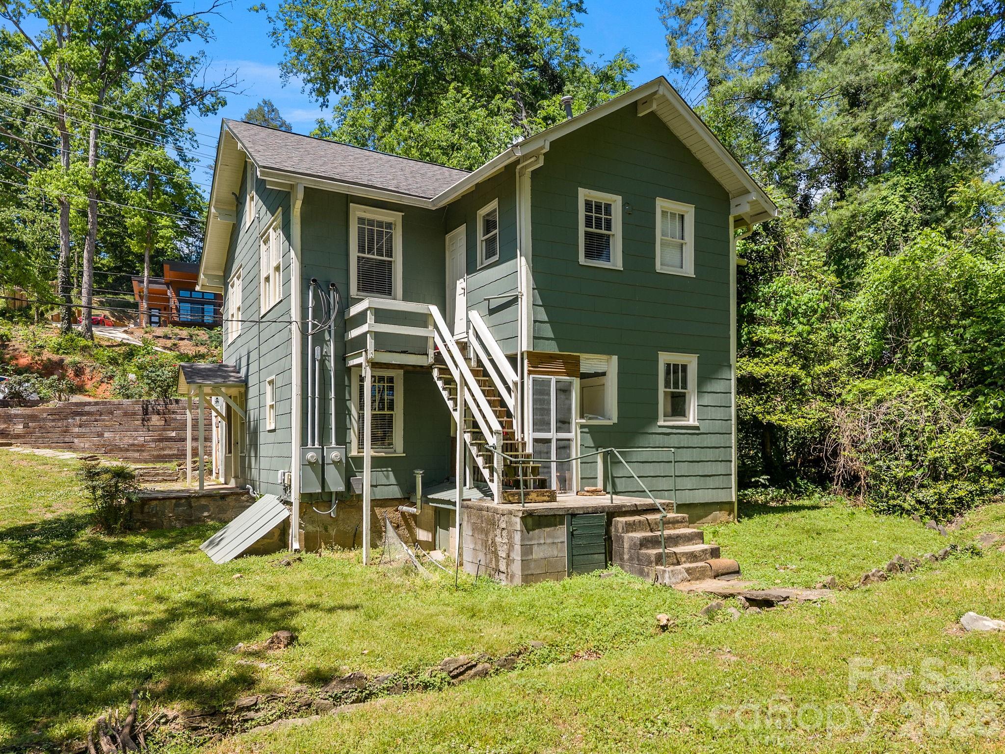 110 Grady Avenue — Tryon
