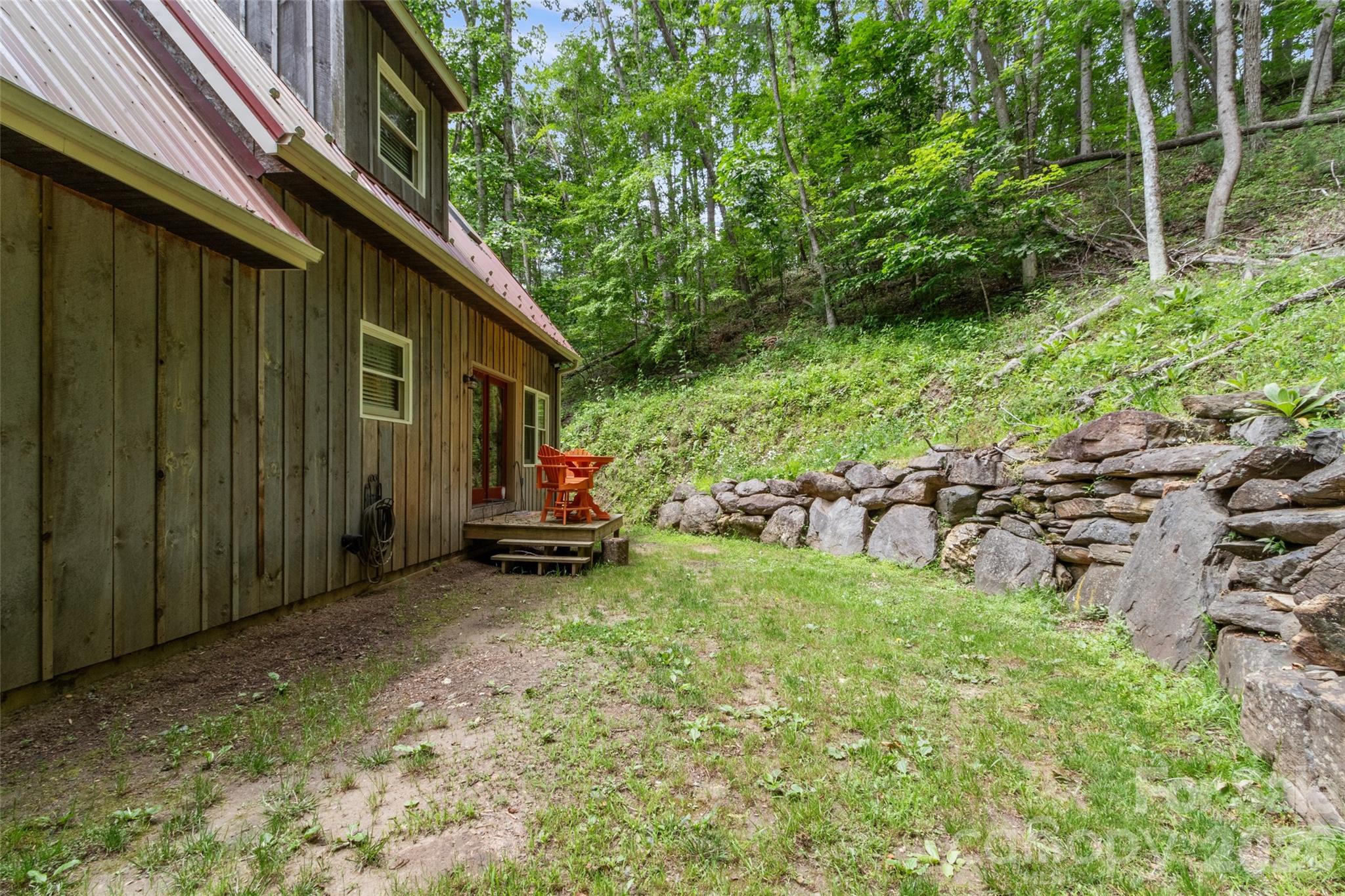 80 Ferguson Lane — Bakersville