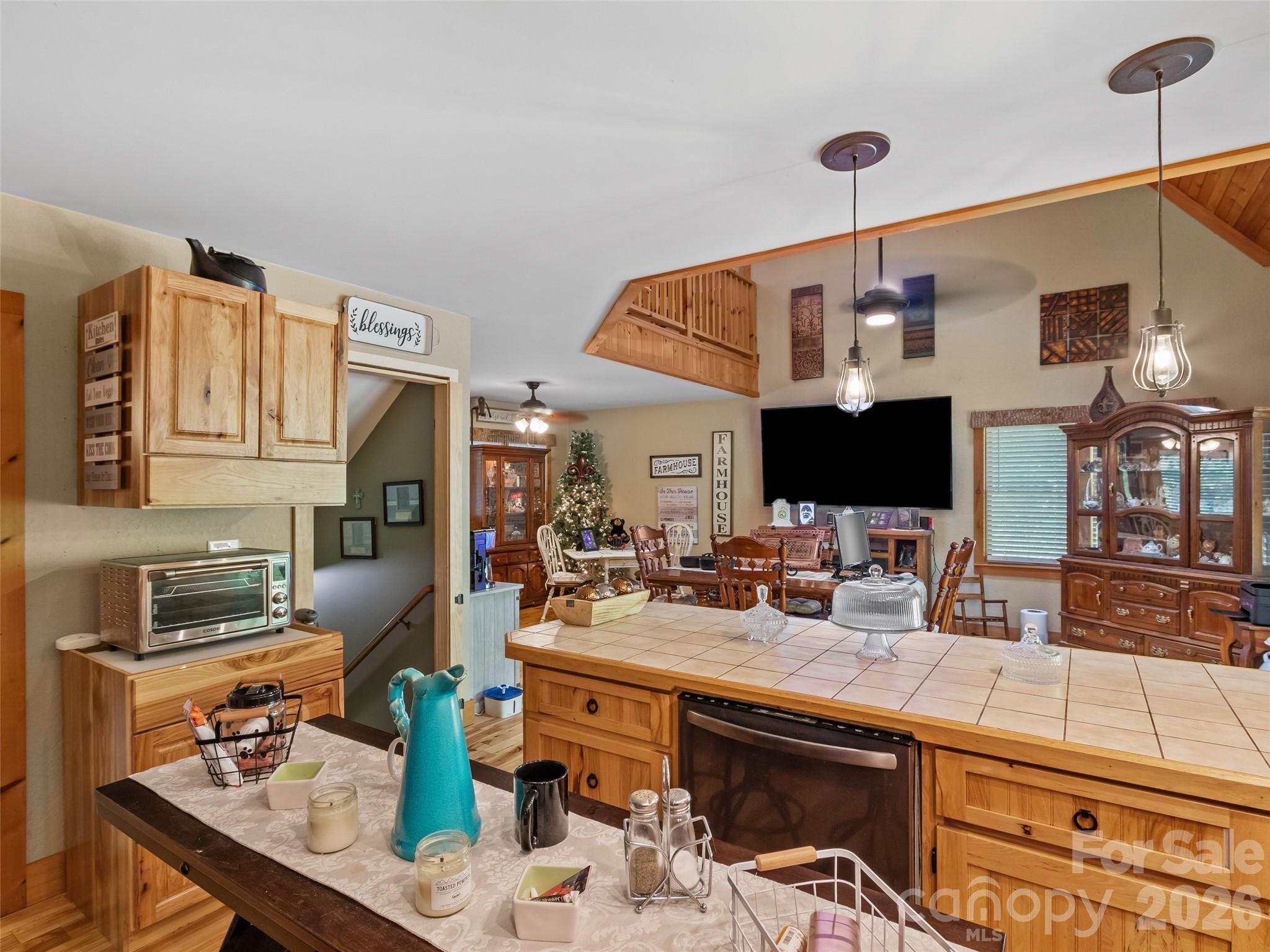 80 Ferguson Lane — Bakersville