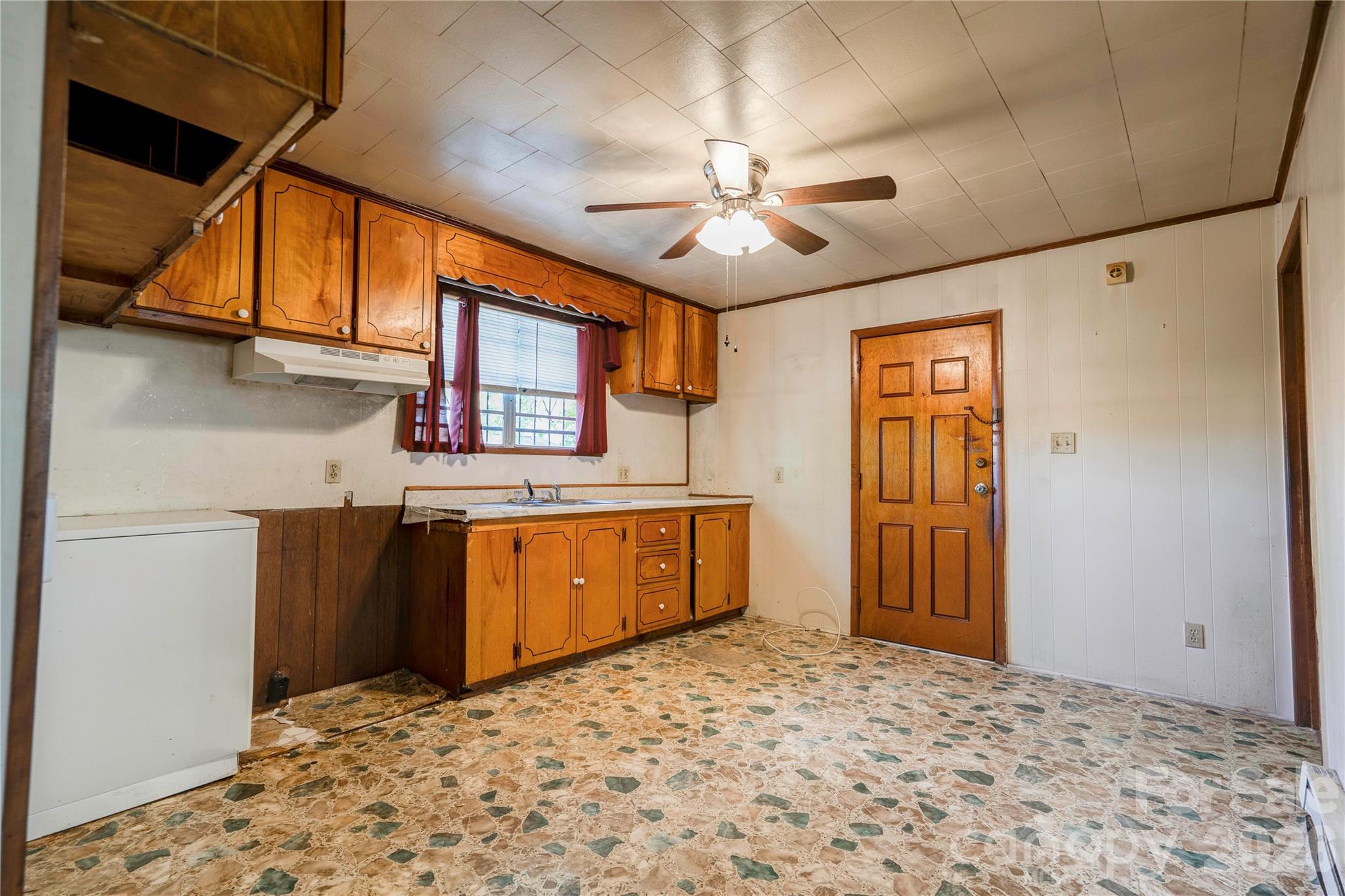 804 Tenda Place — Shelby
