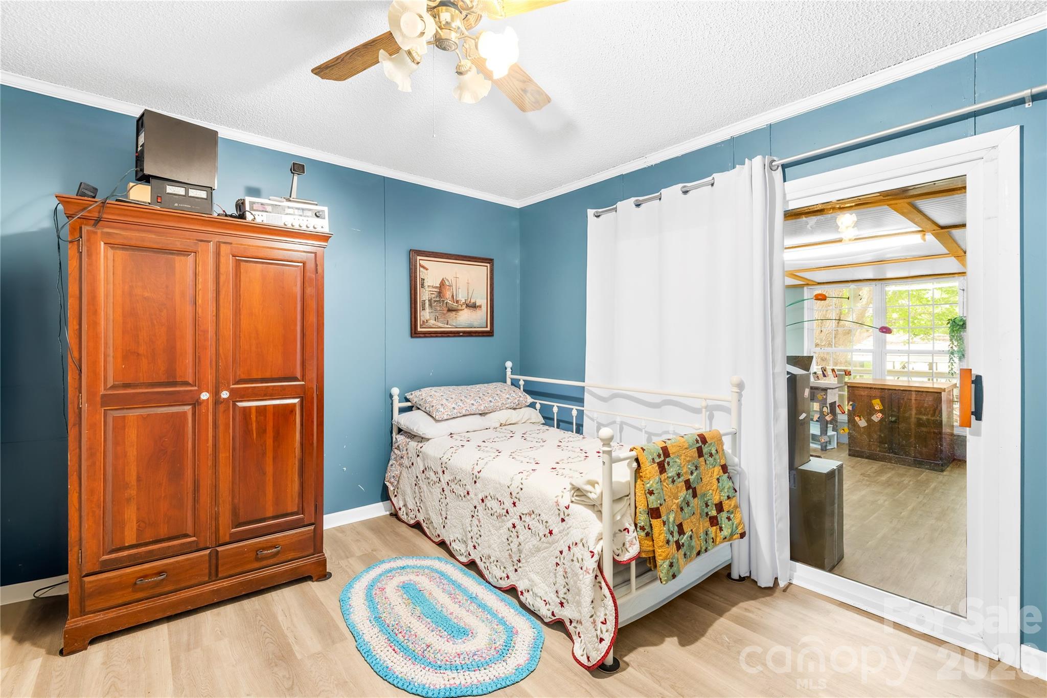 1225 Panther Point Road — Richfield