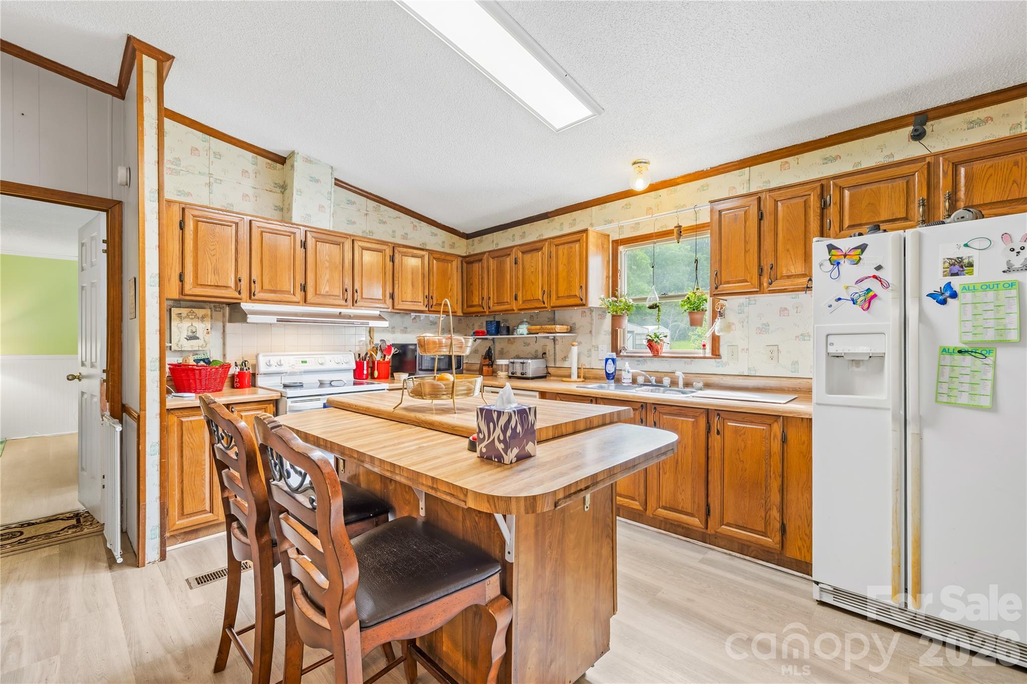 1225 Panther Point Road — Richfield
